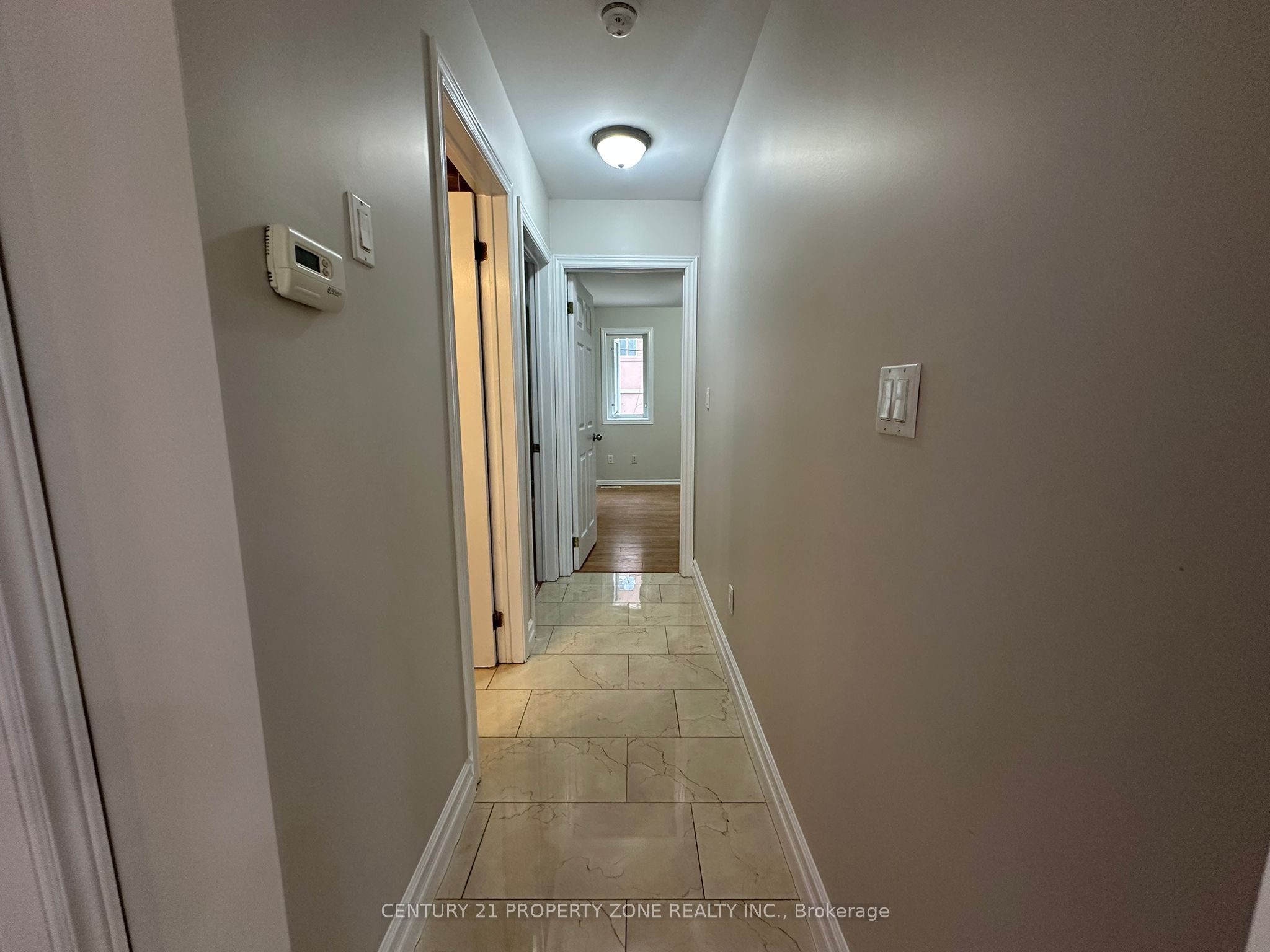 975 Albert Road Property Photo 14