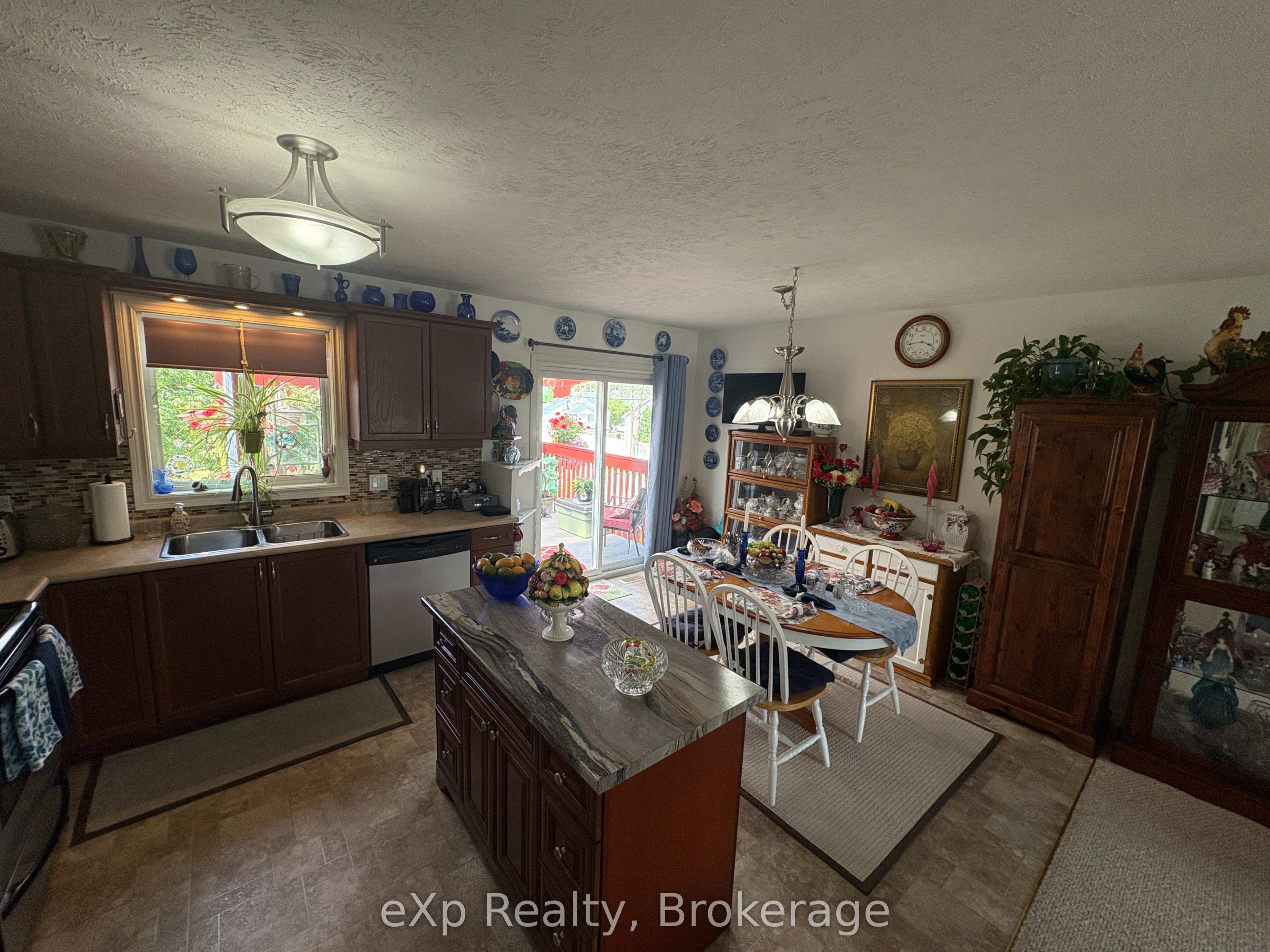 1 St. Andrews Drive Property Photo 5