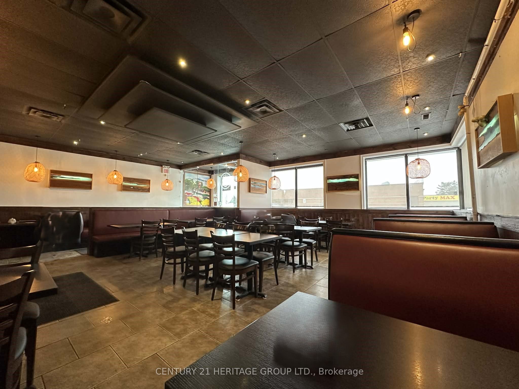 66 Mall Road Property Photo 3