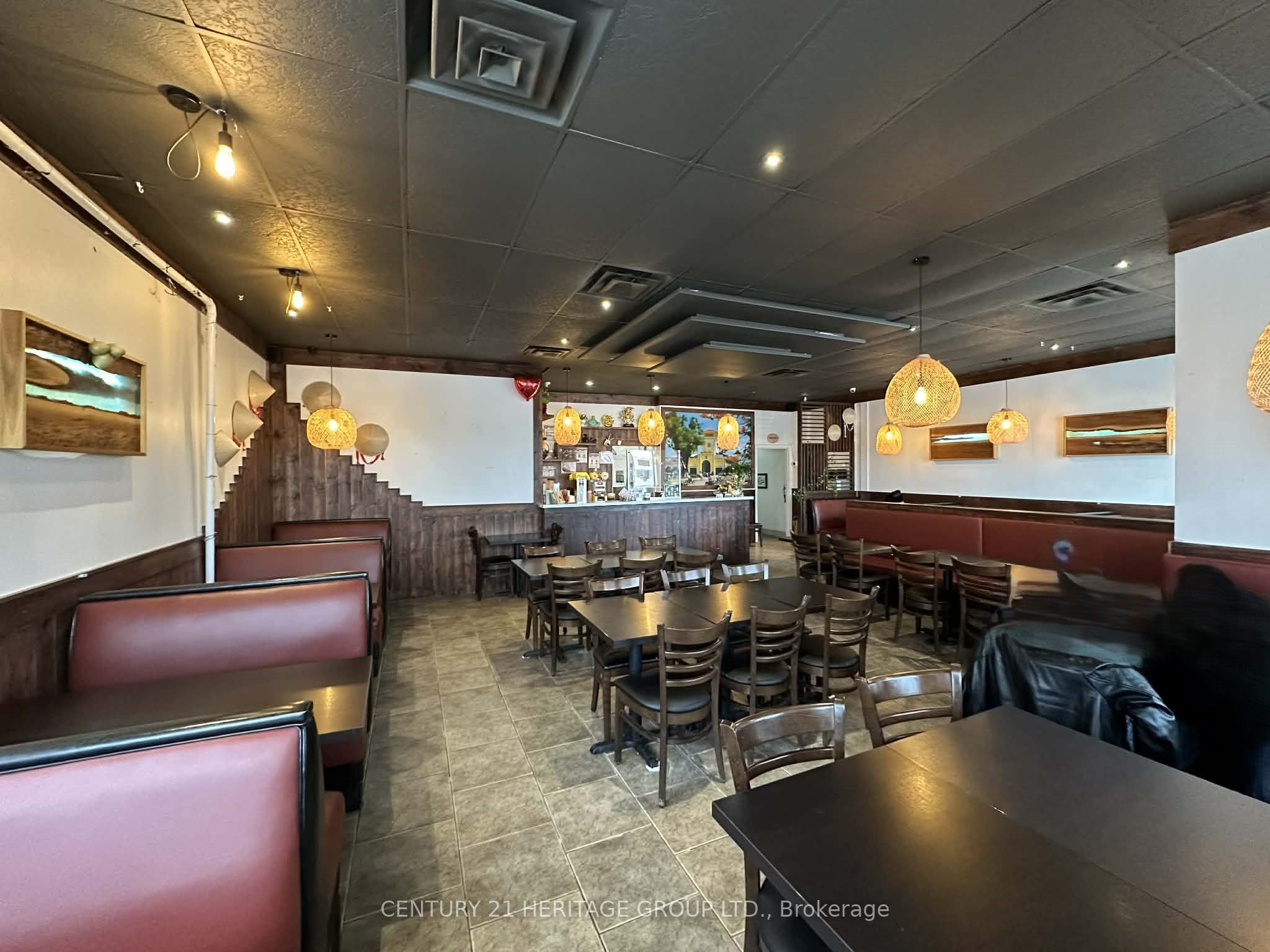 66 Mall Road Property Photo 4