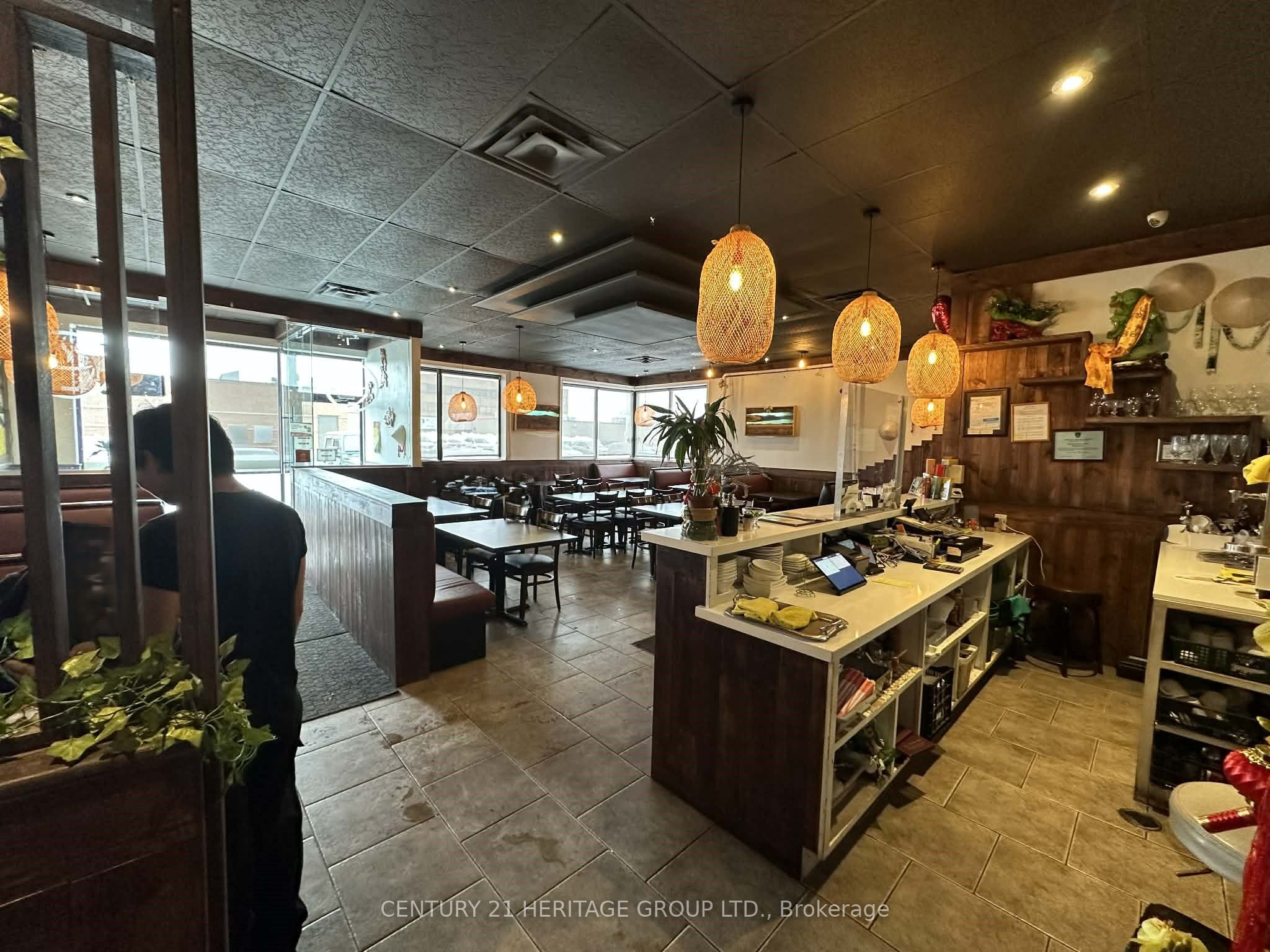 66 Mall Road Property Photo 5
