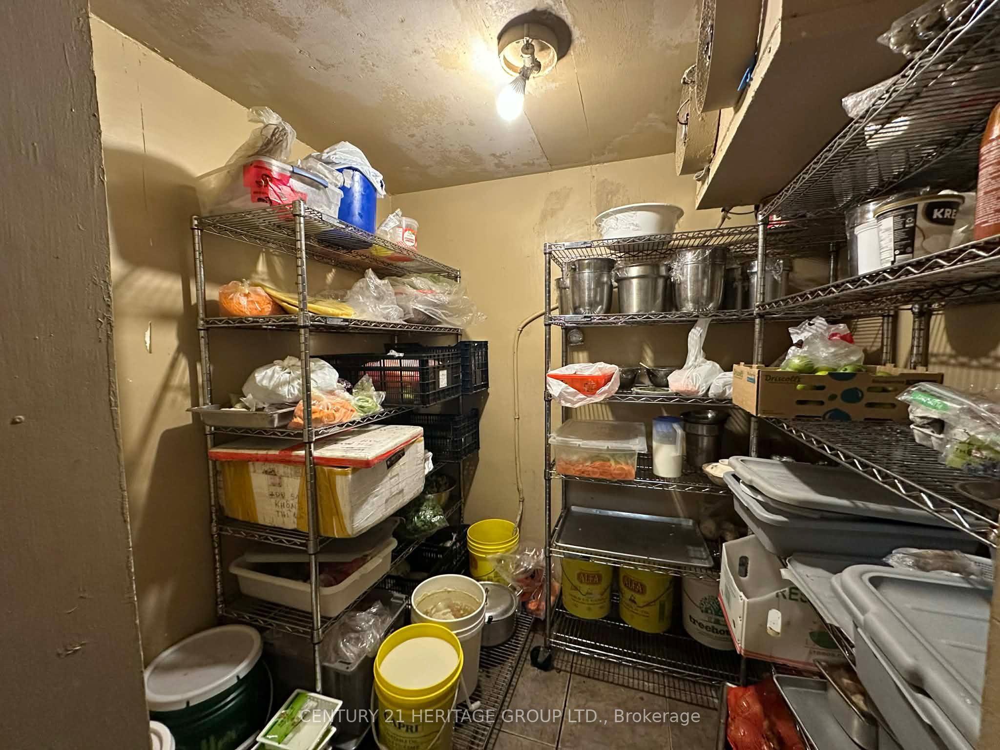 66 Mall Road Property Photo 8