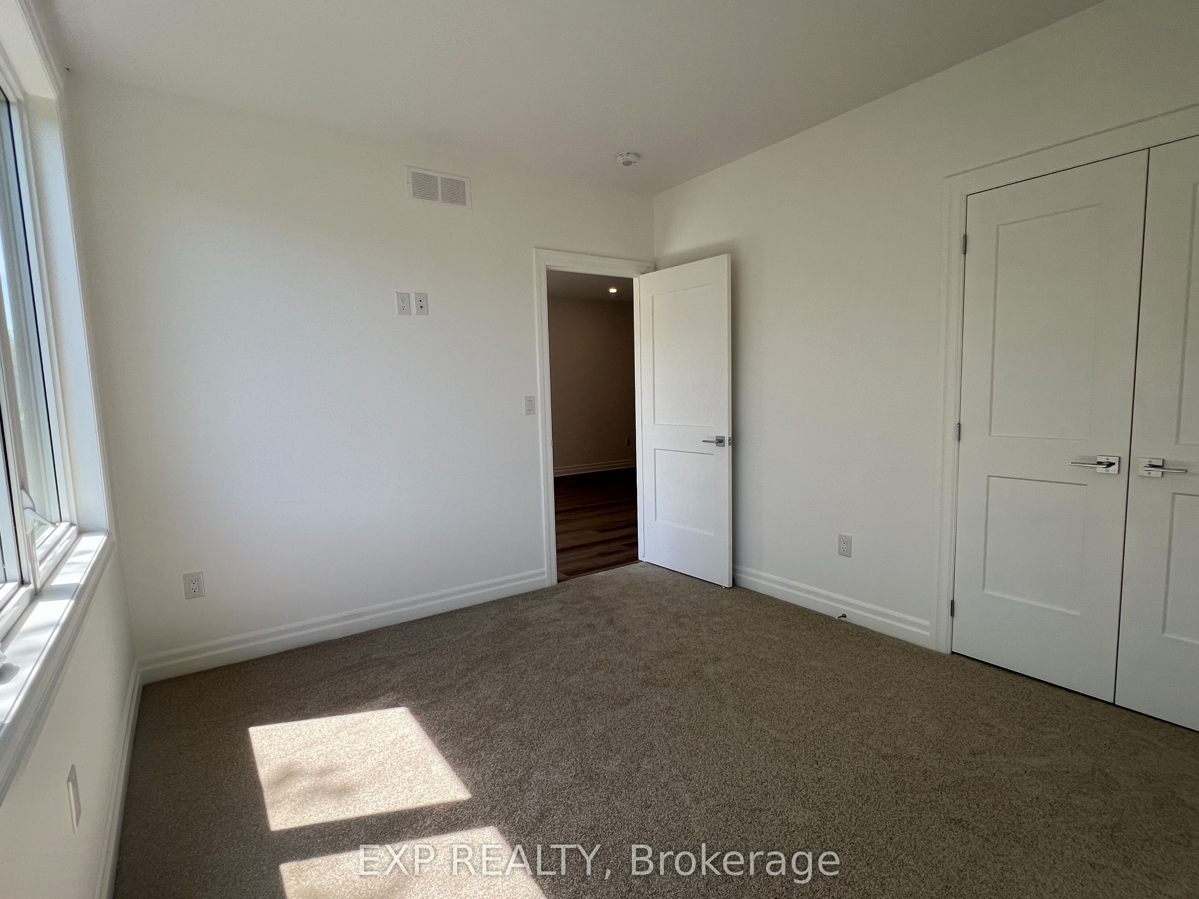 7532 Splendour Drive Main Property Photo 10