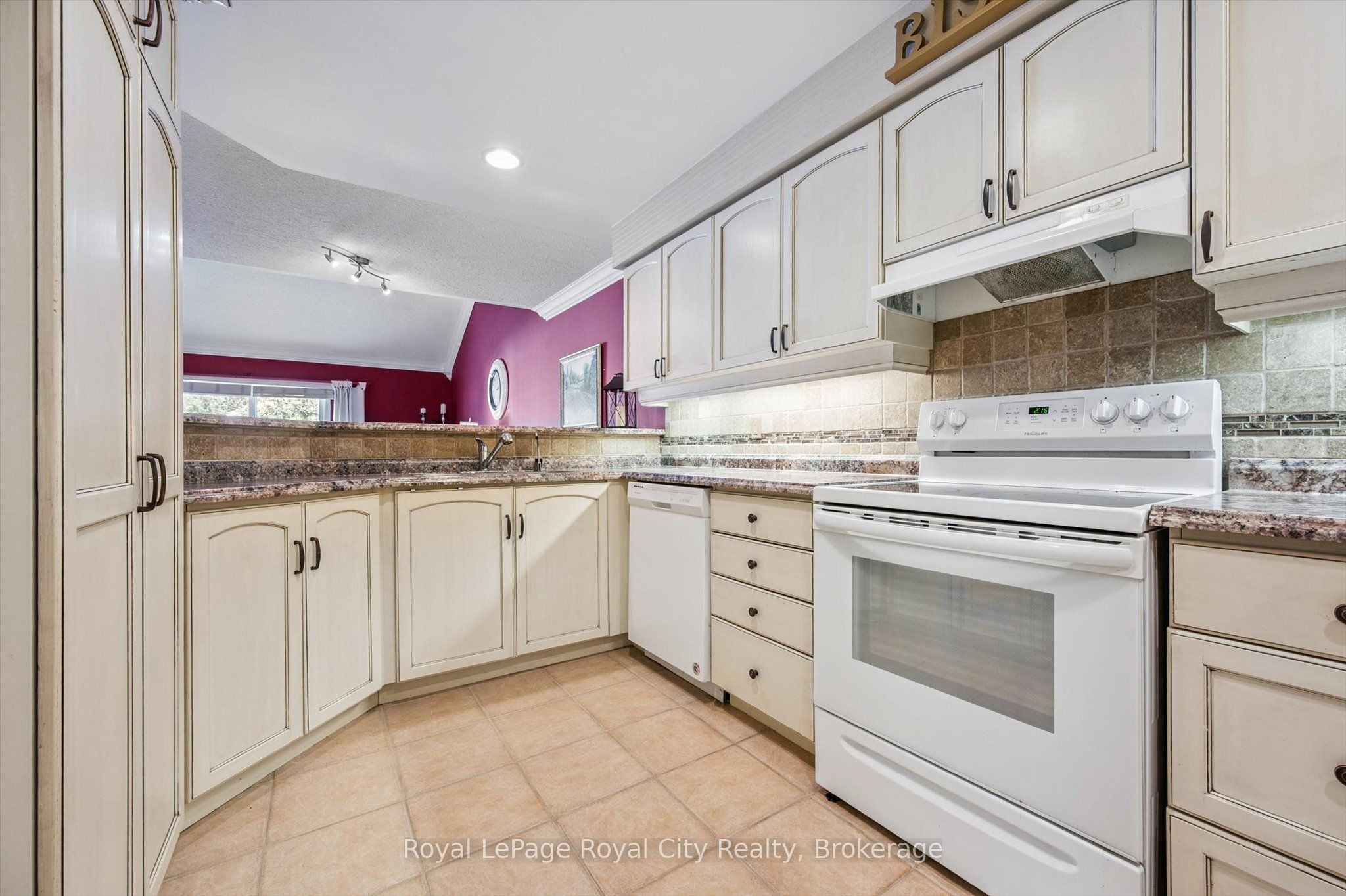 133 Riverwalk Place Property Photo 12
