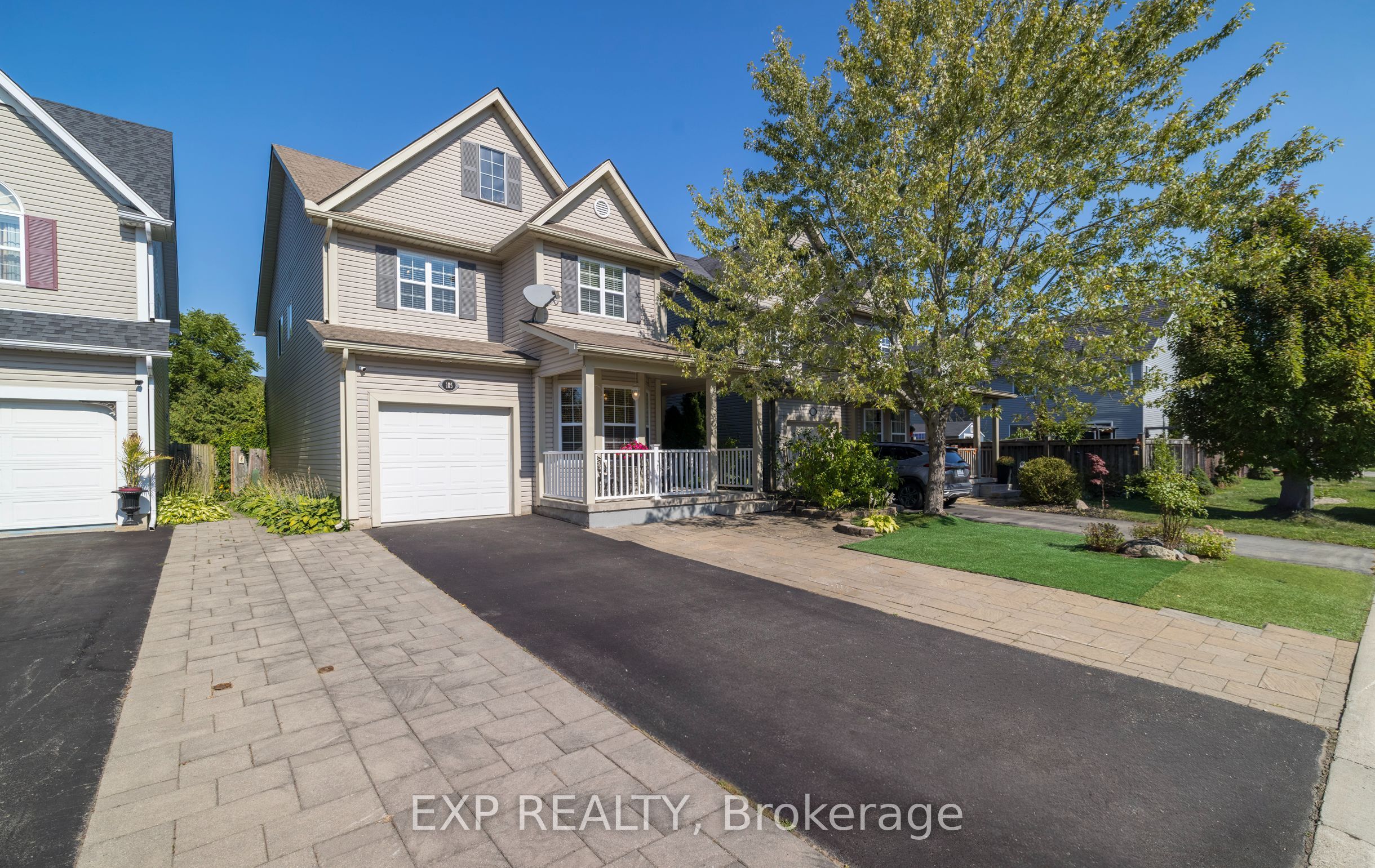 105 Hampson Crescent Property Photo 1