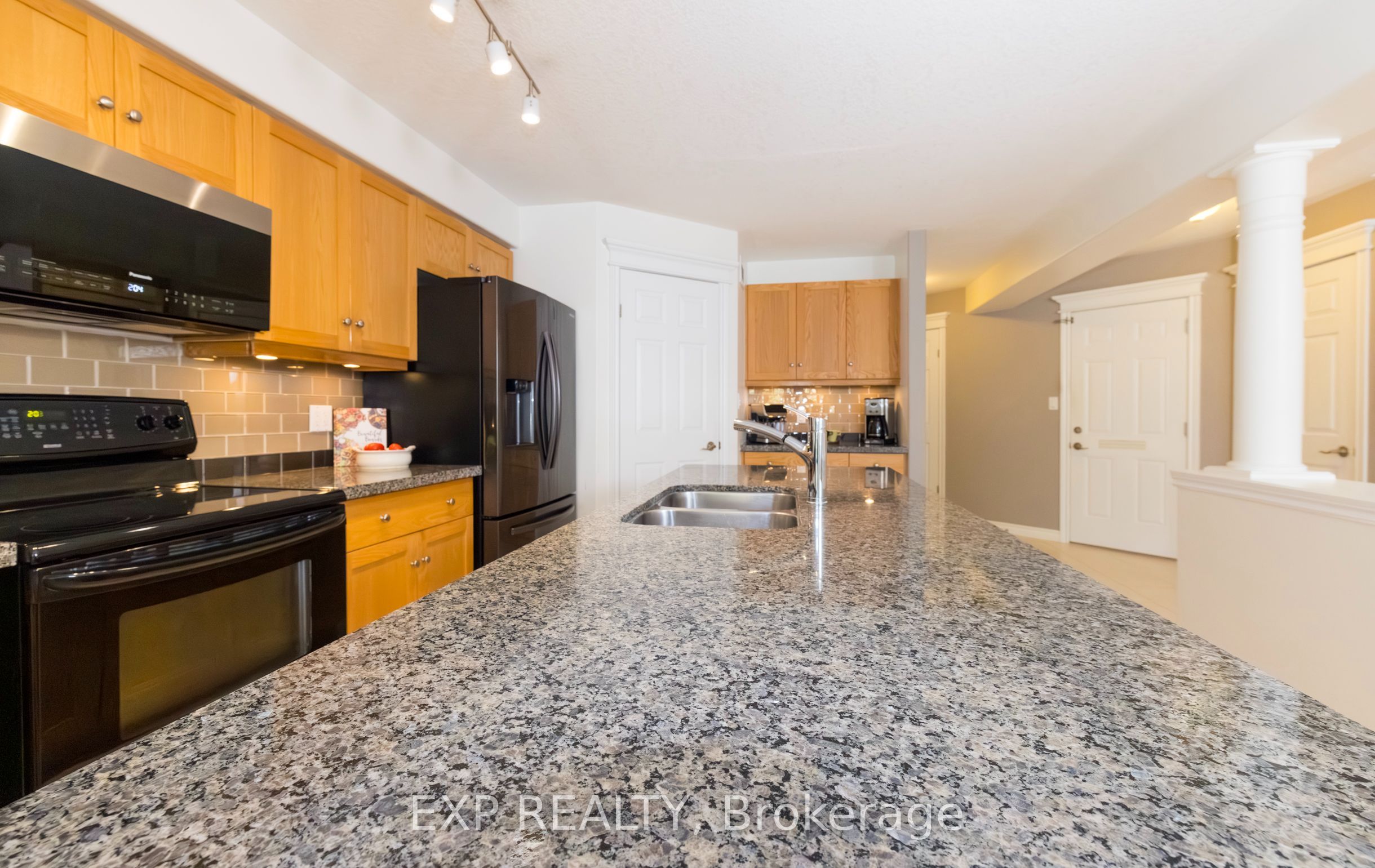 105 Hampson Crescent Property Photo 10