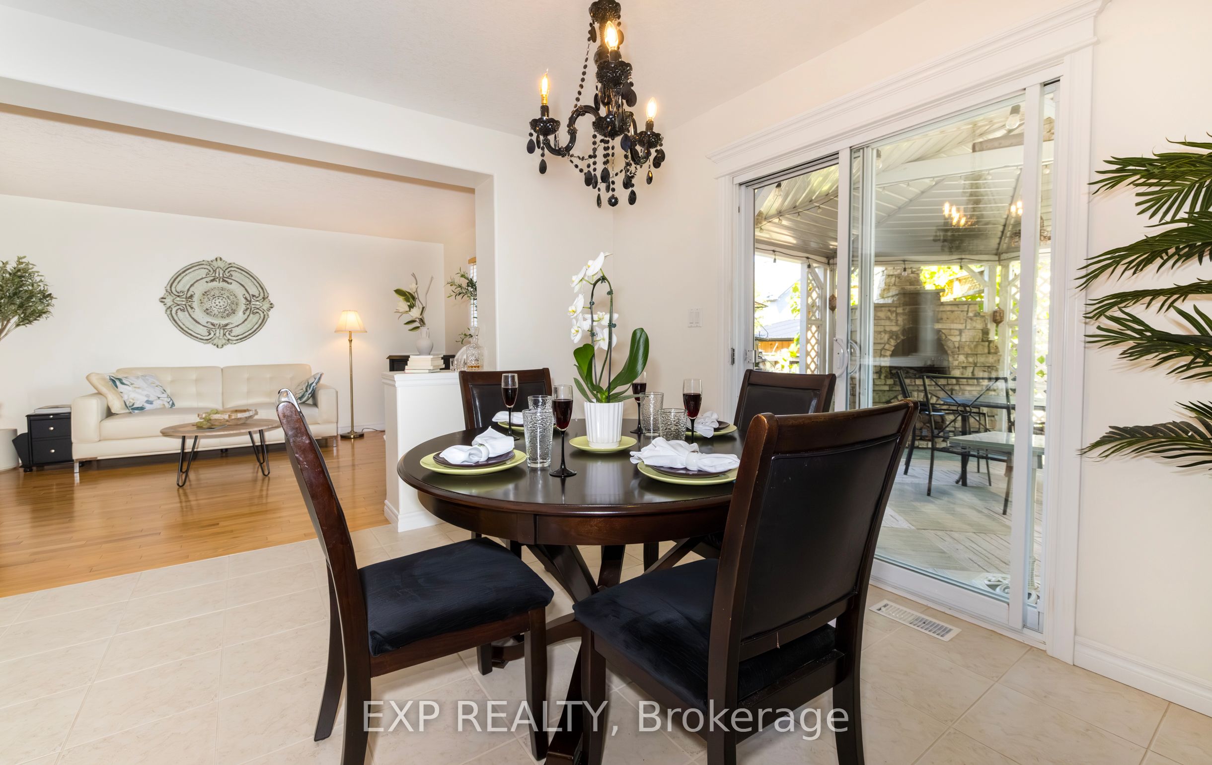 105 Hampson Crescent Property Photo 17