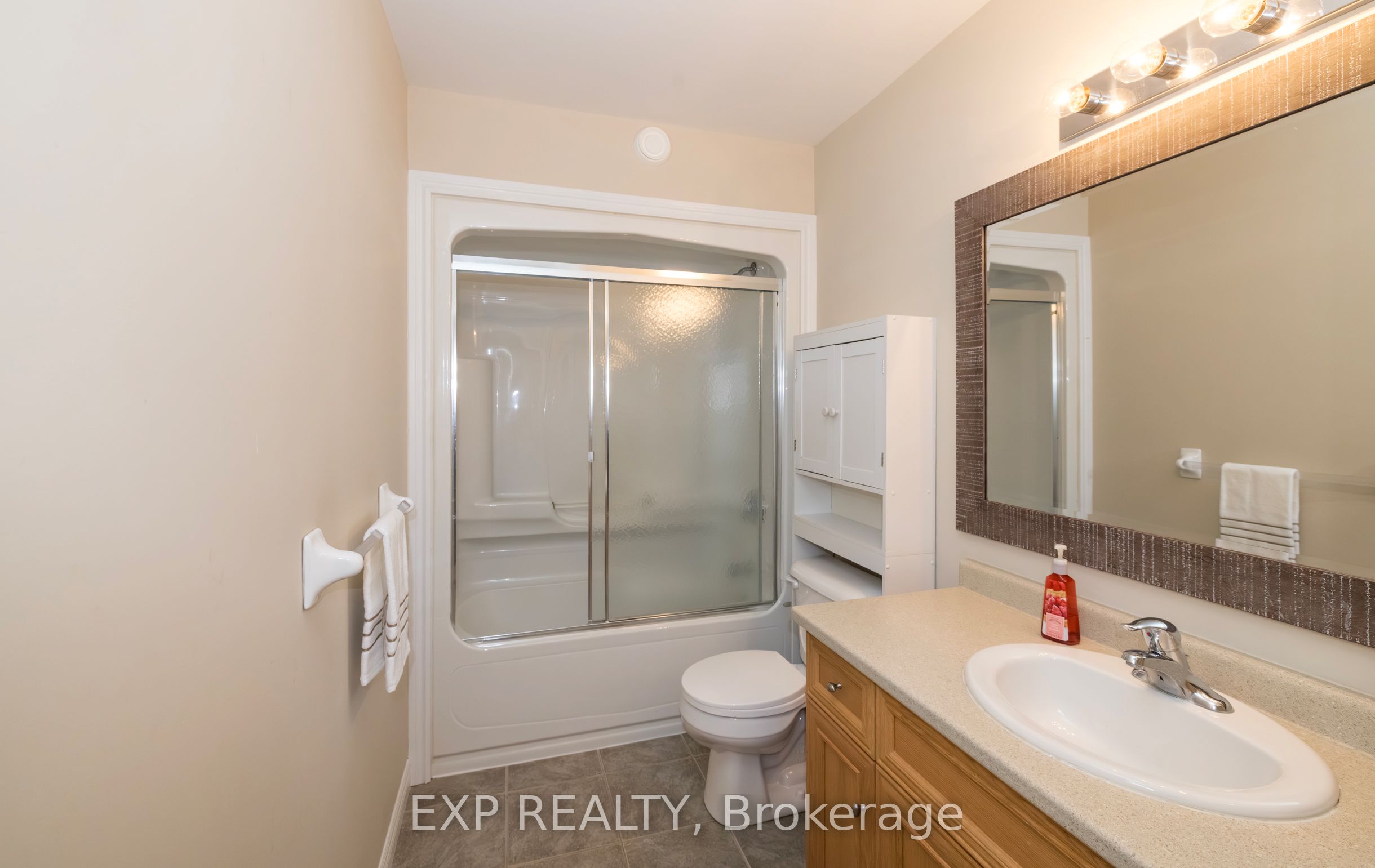 105 Hampson Crescent Property Photo 25