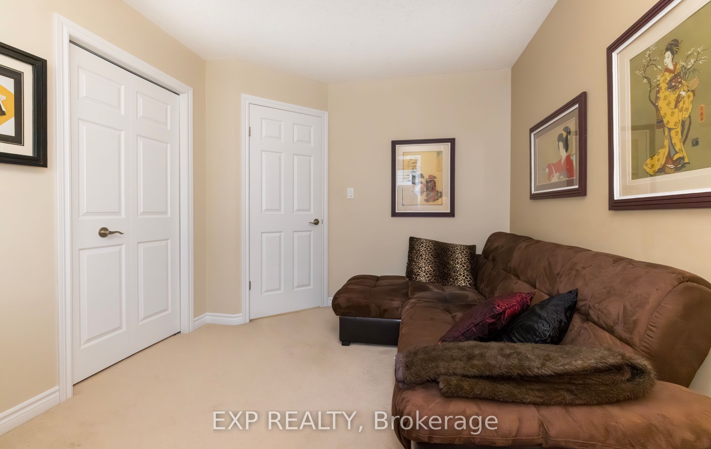 105 Hampson Crescent Property Photo 34