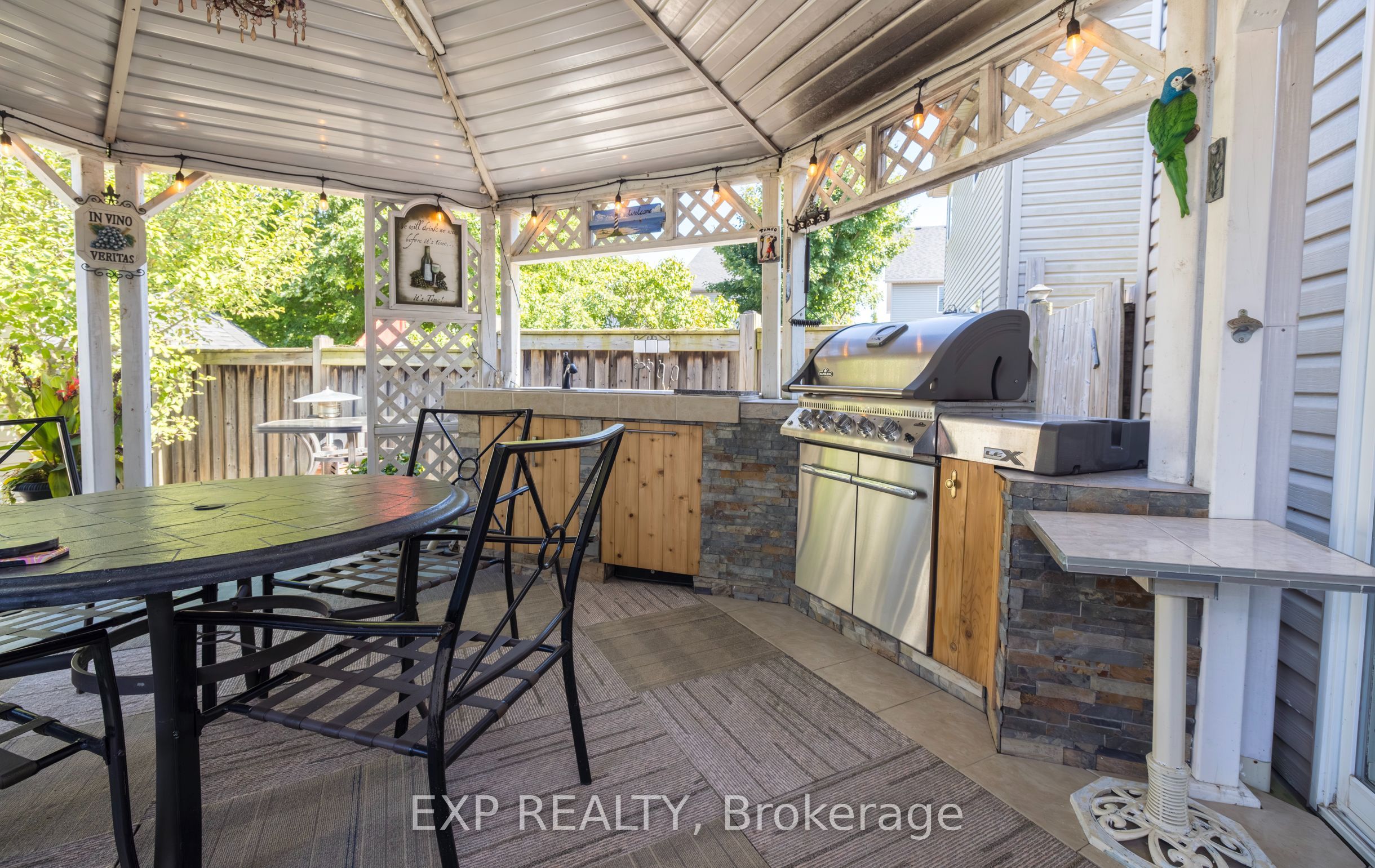 105 Hampson Crescent Property Photo 42