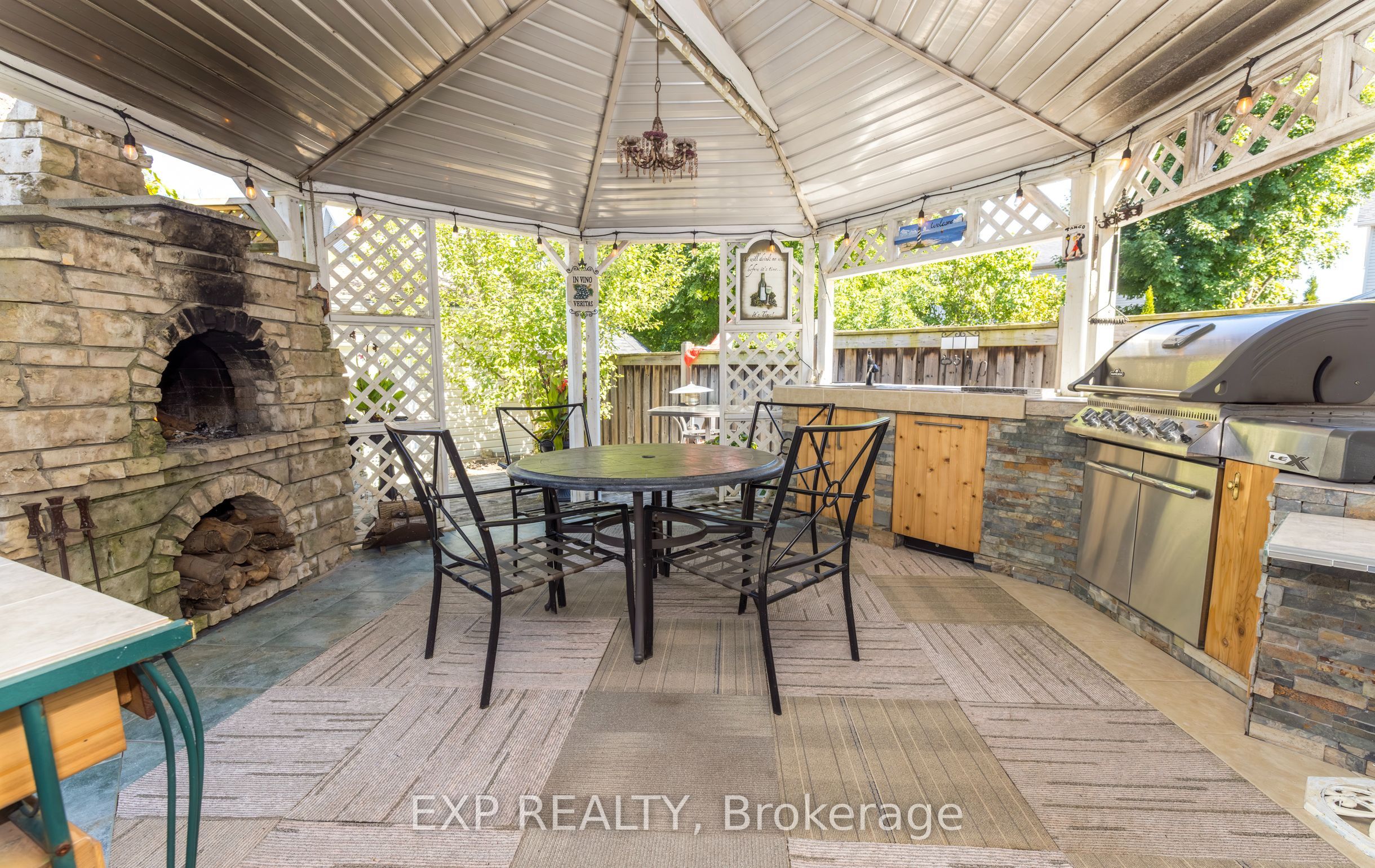 105 Hampson Crescent Property Photo 44