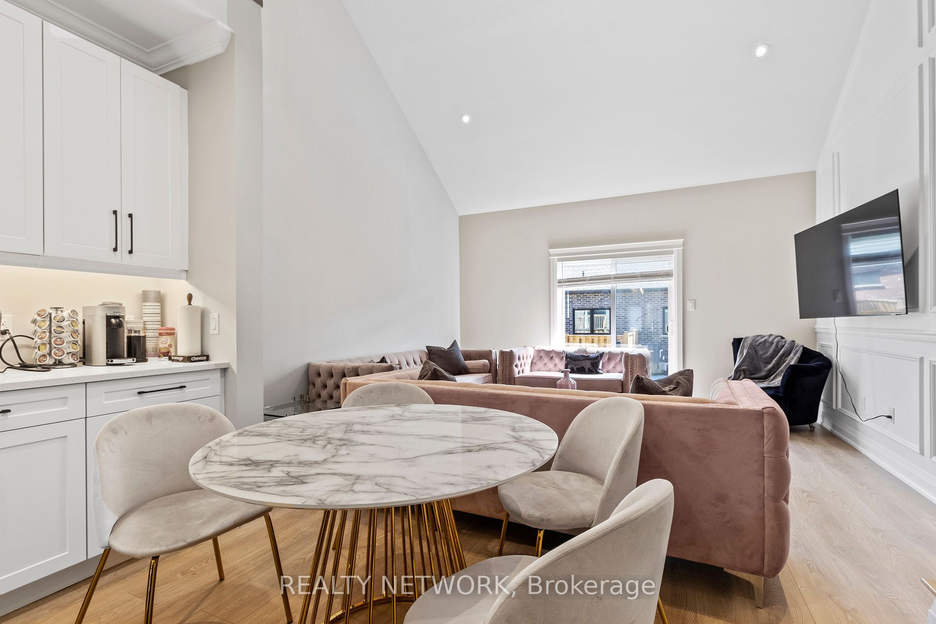 24 Tamarack Way Property Photo 10