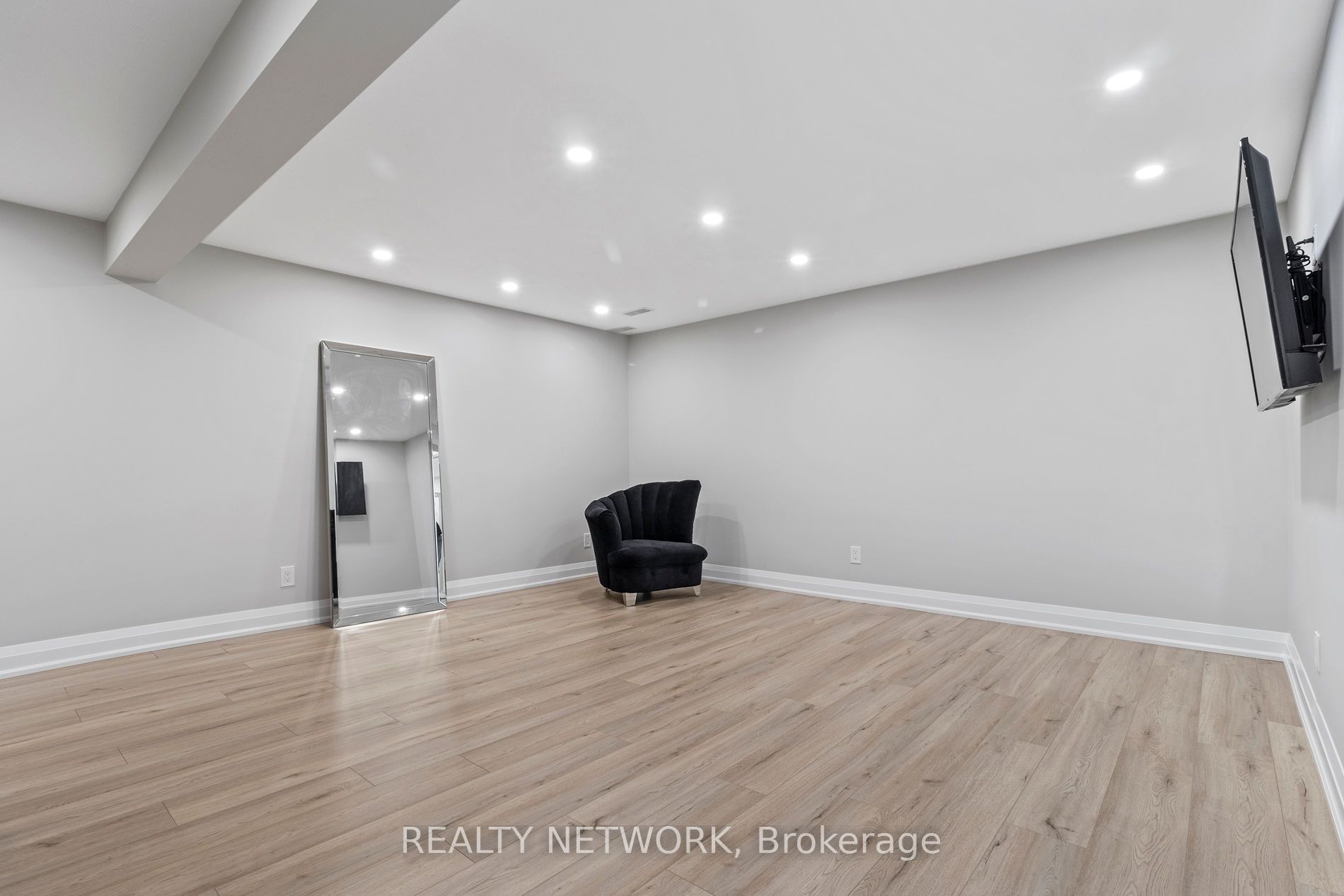 24 Tamarack Way Property Photo 27