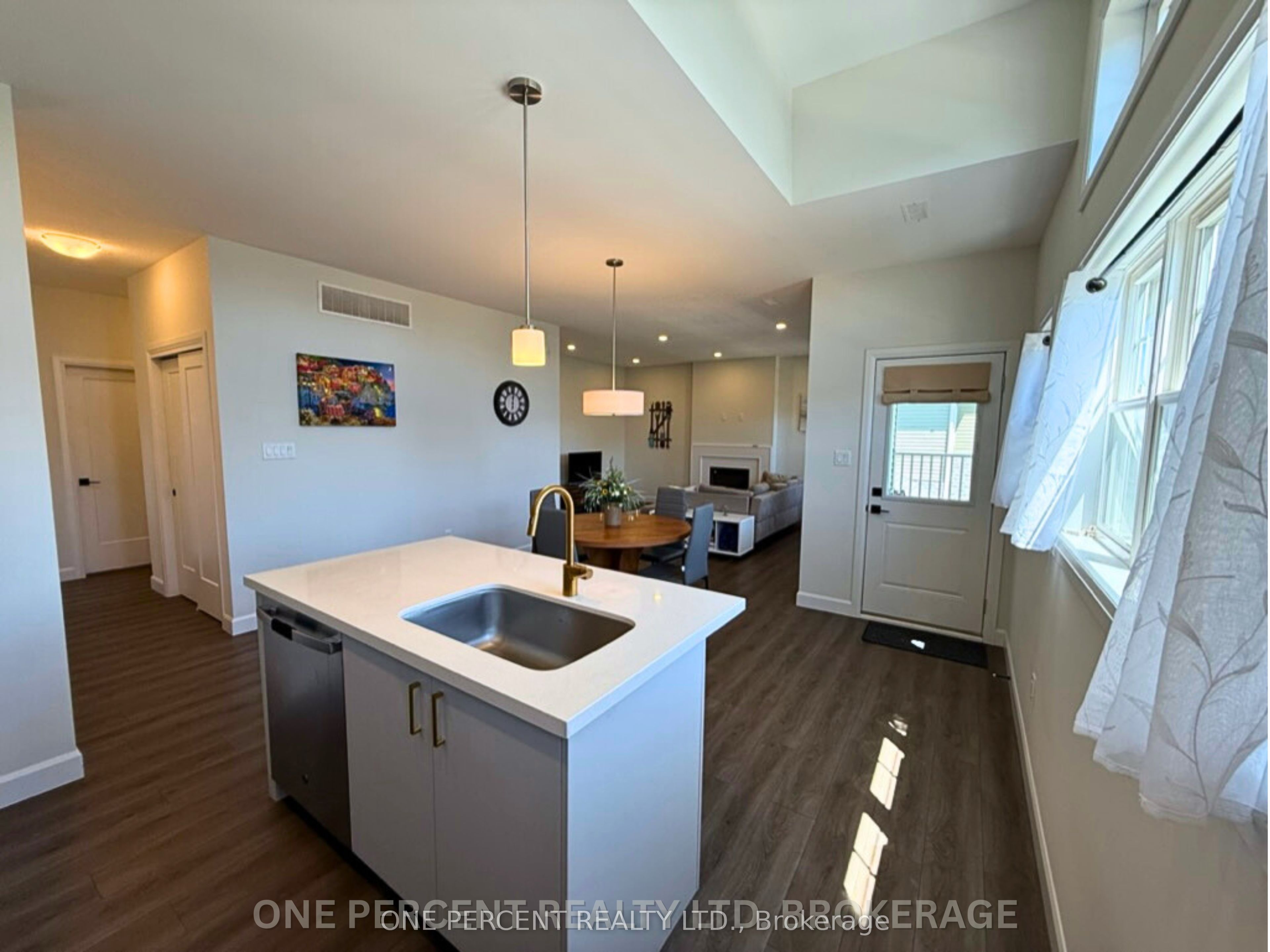 6b Shores Lane Property Photo 8