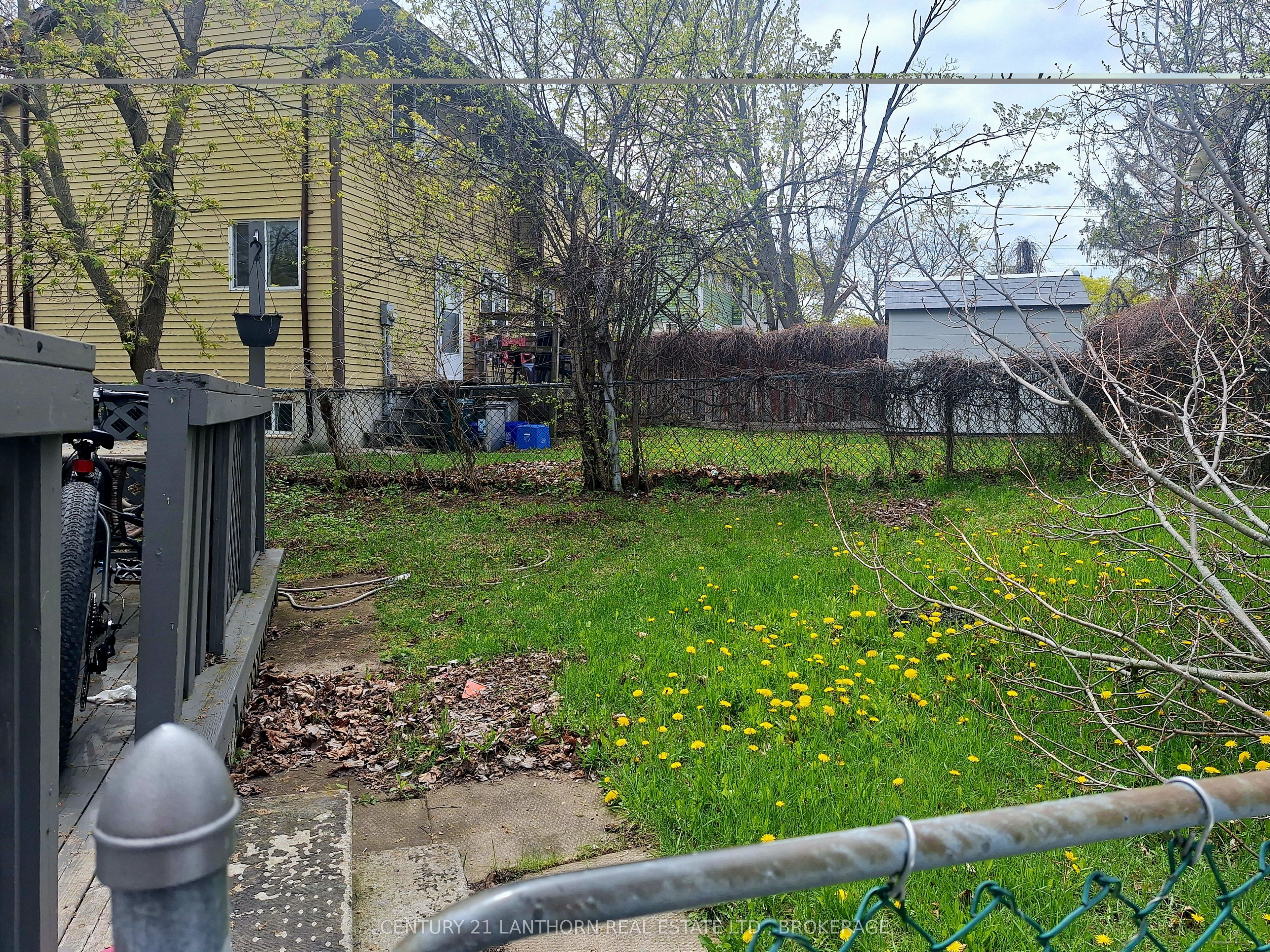 6 Woodstone Crescent Property Photo 3