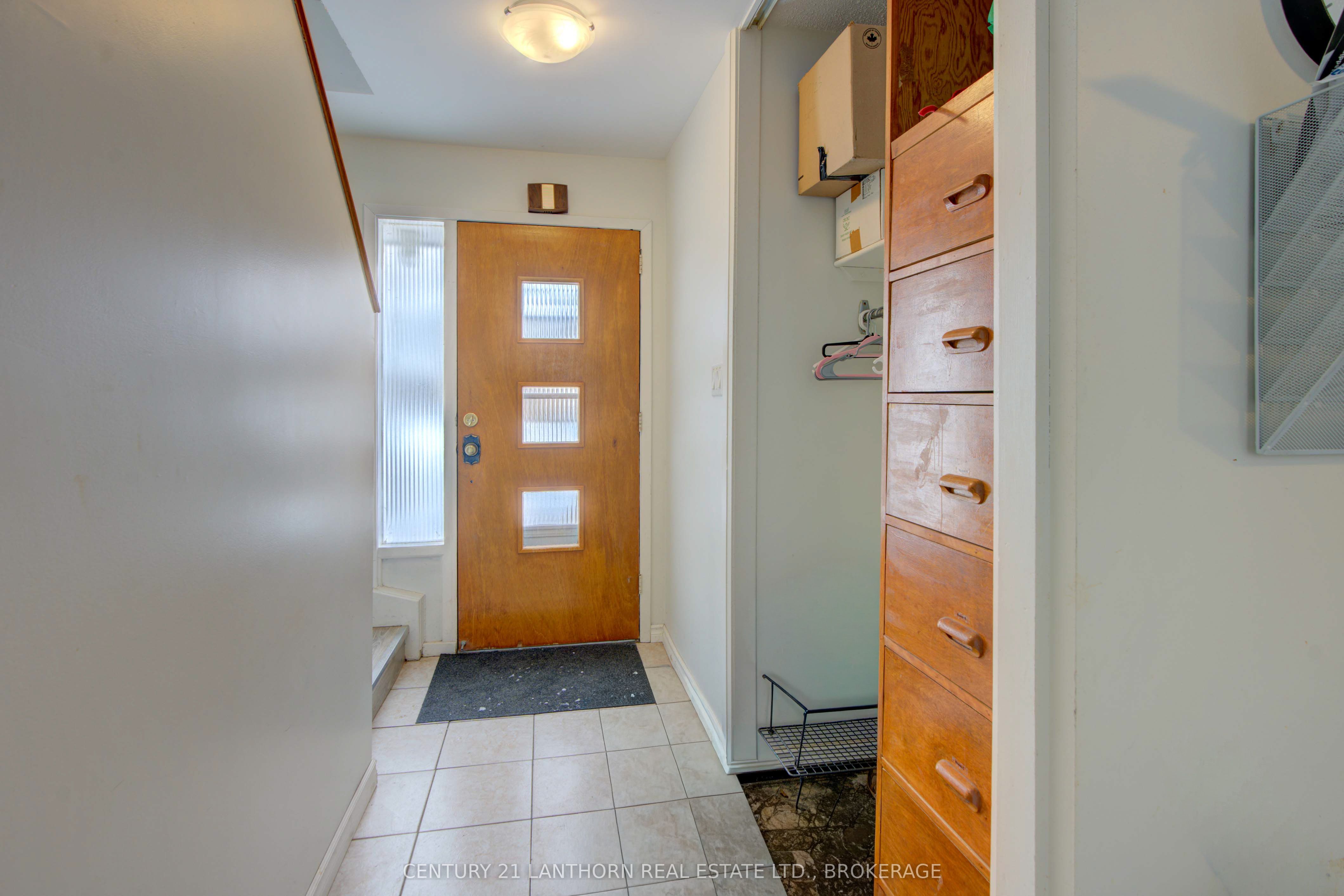 6 Woodstone Crescent Property Photo 8