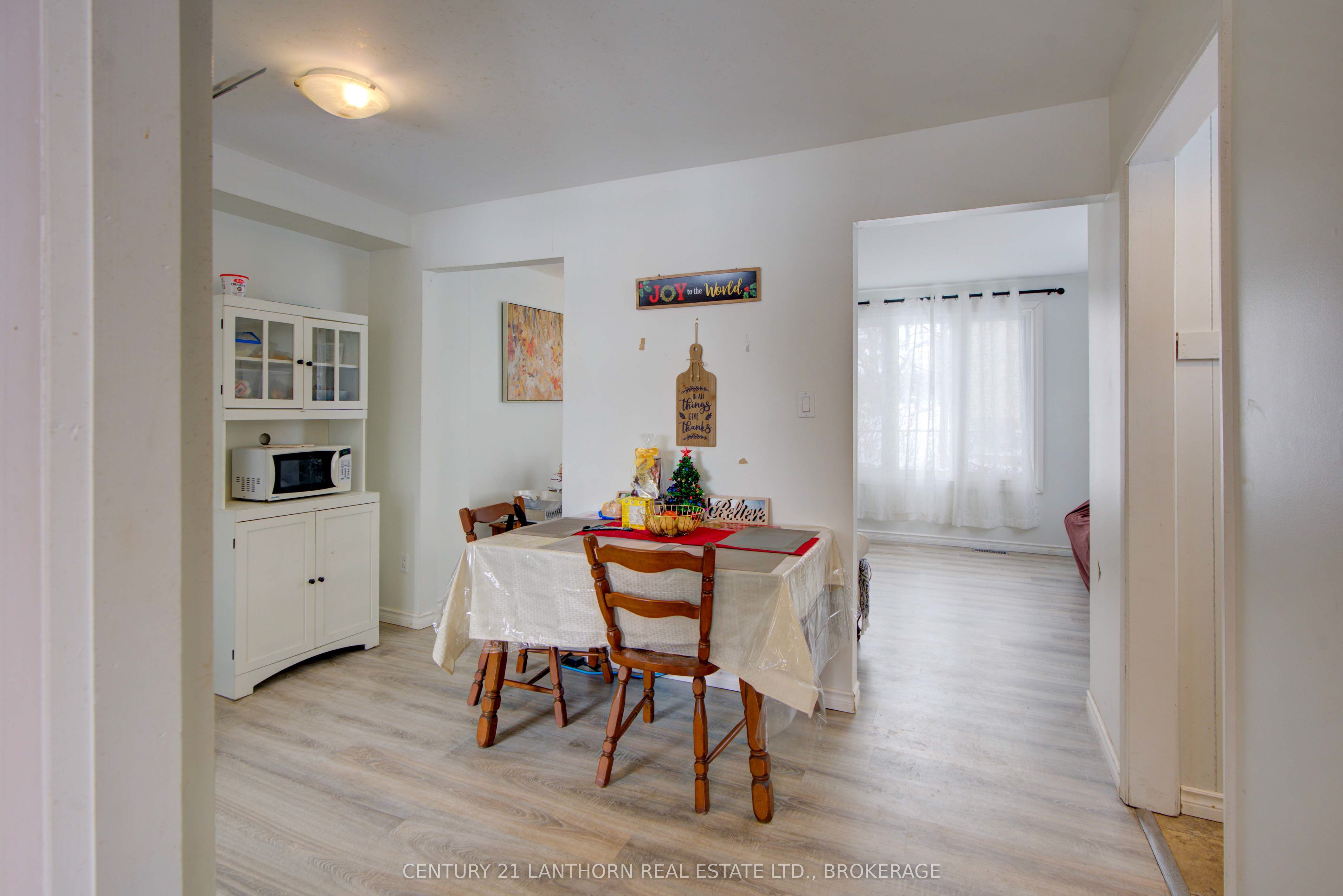 6 Woodstone Crescent Property Photo 9