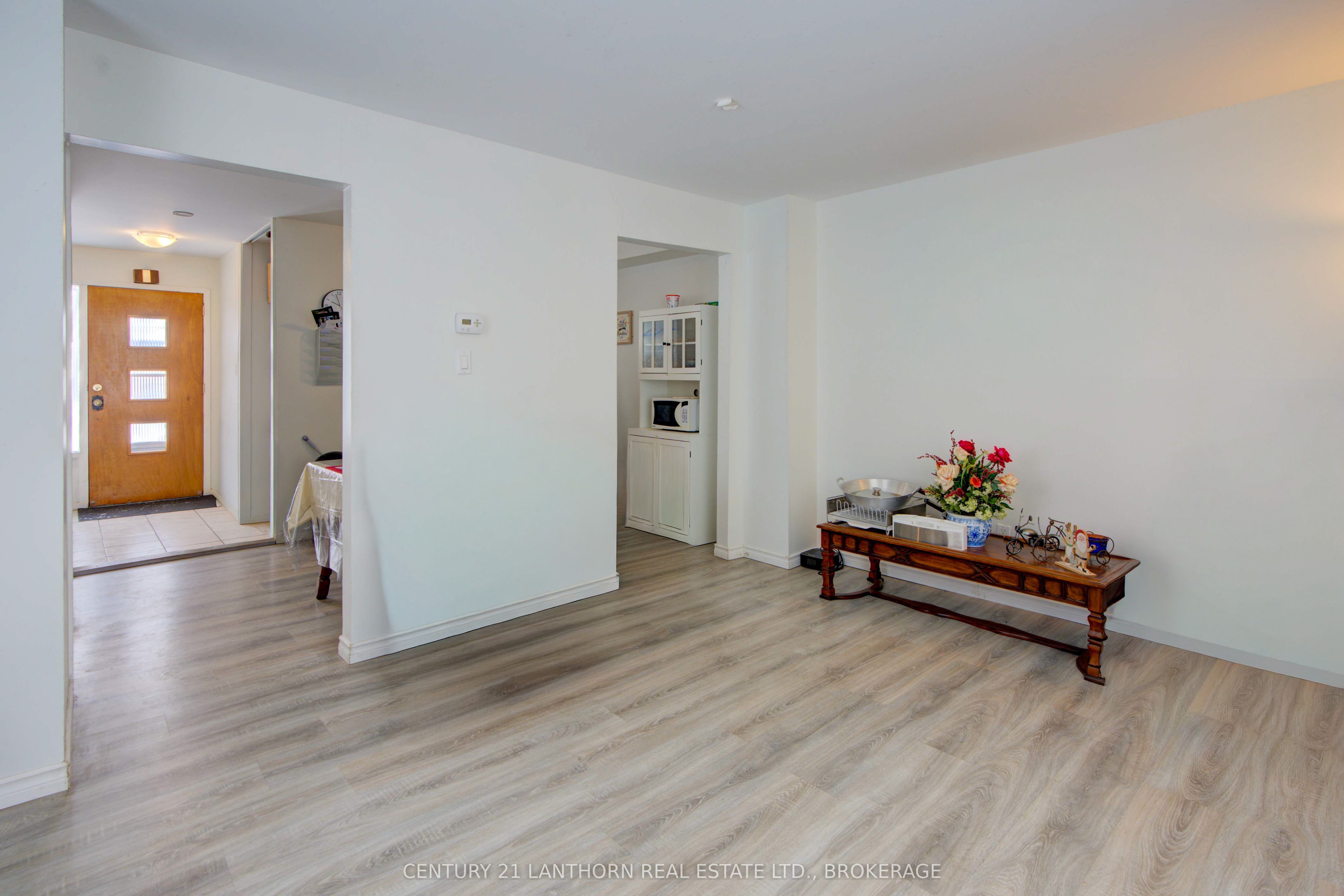 6 Woodstone Crescent Property Photo 14