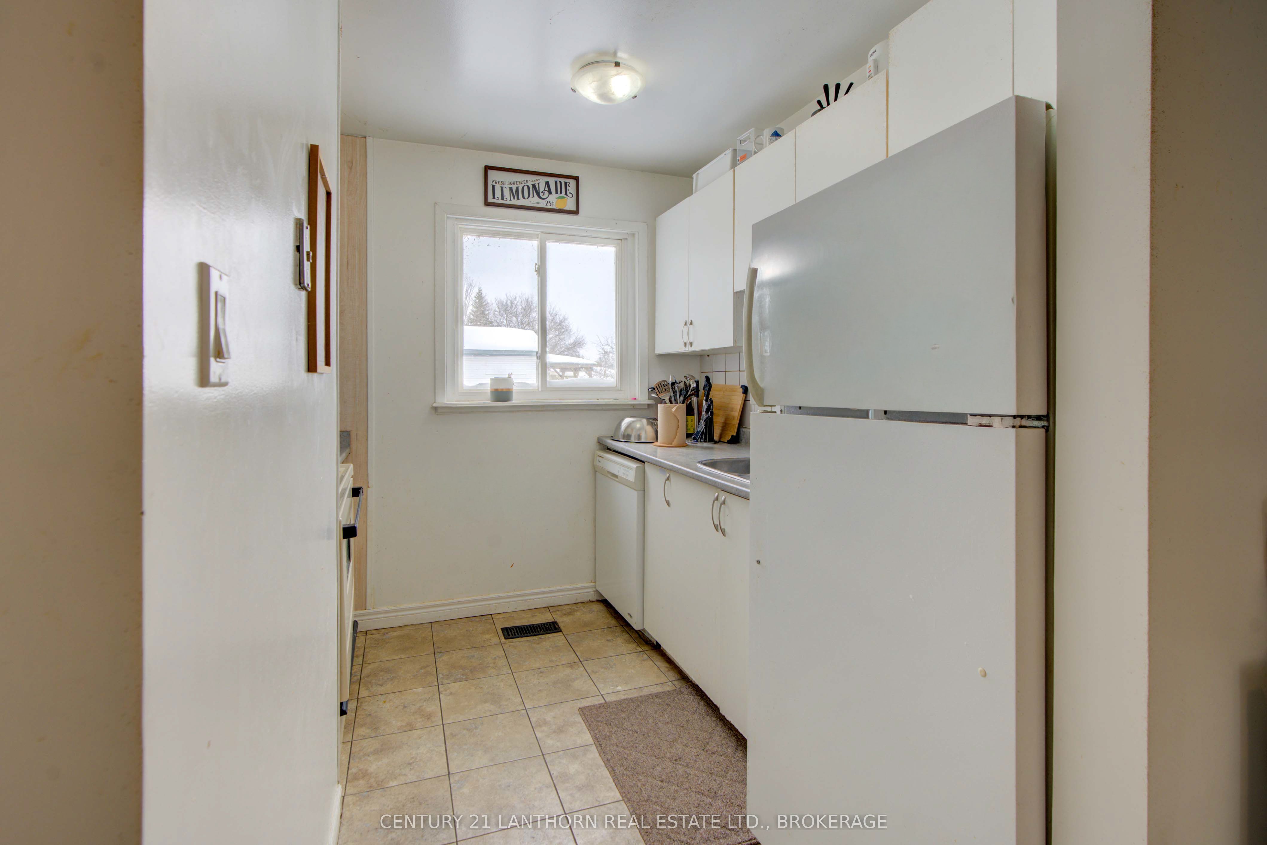 6 Woodstone Crescent Property Photo 15
