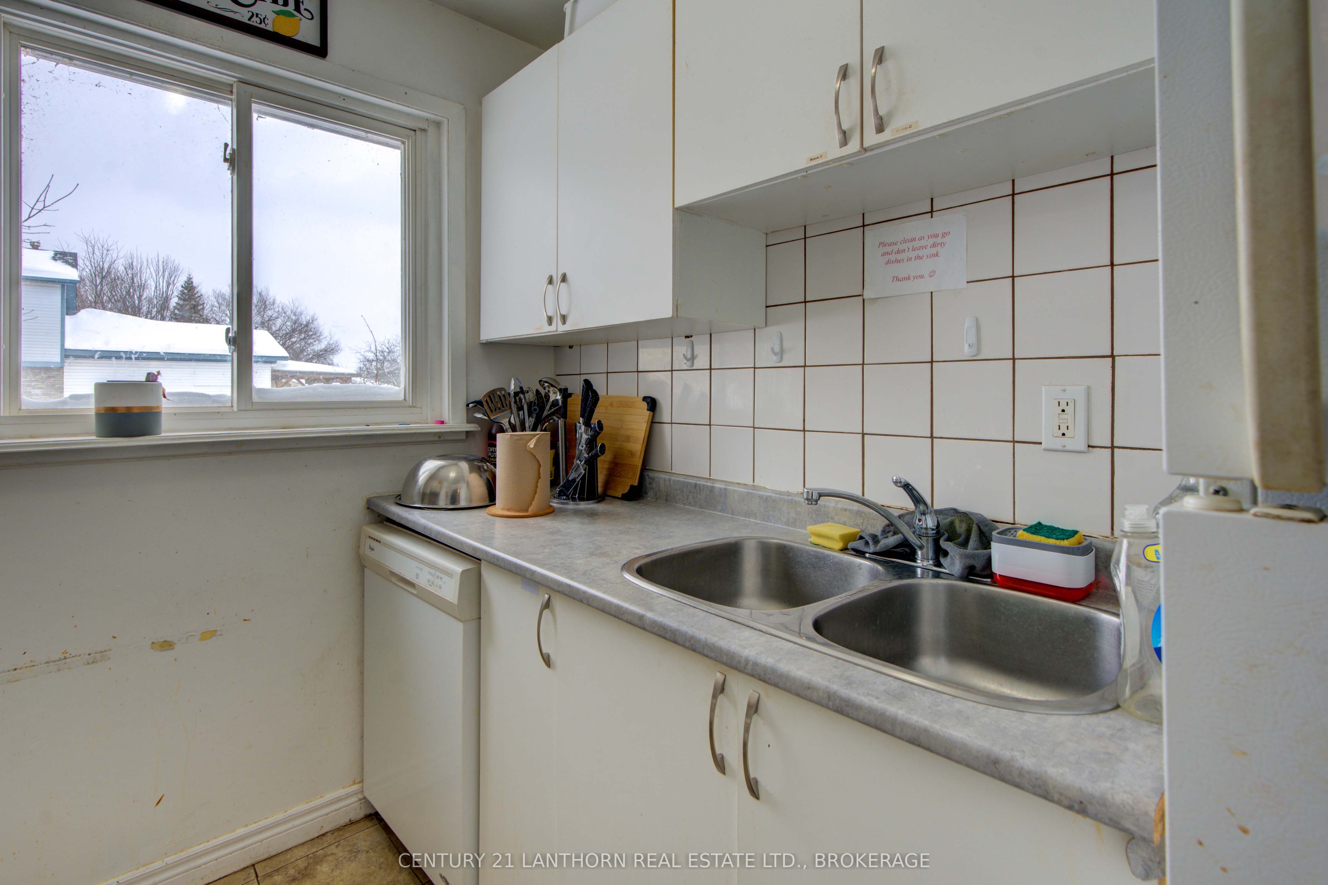 6 Woodstone Crescent Property Photo 17