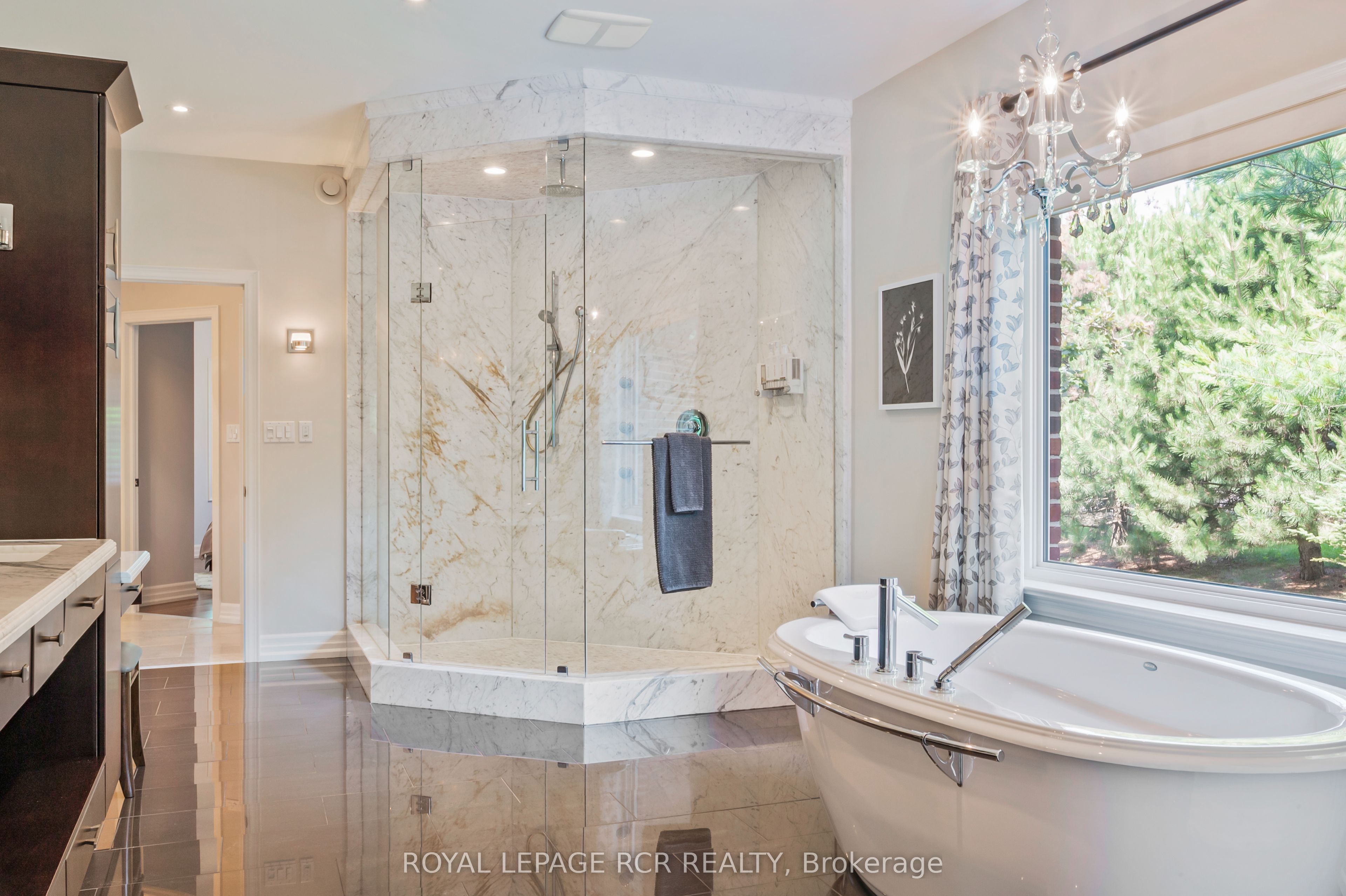 9727 Dundas Street E Property Photo 22