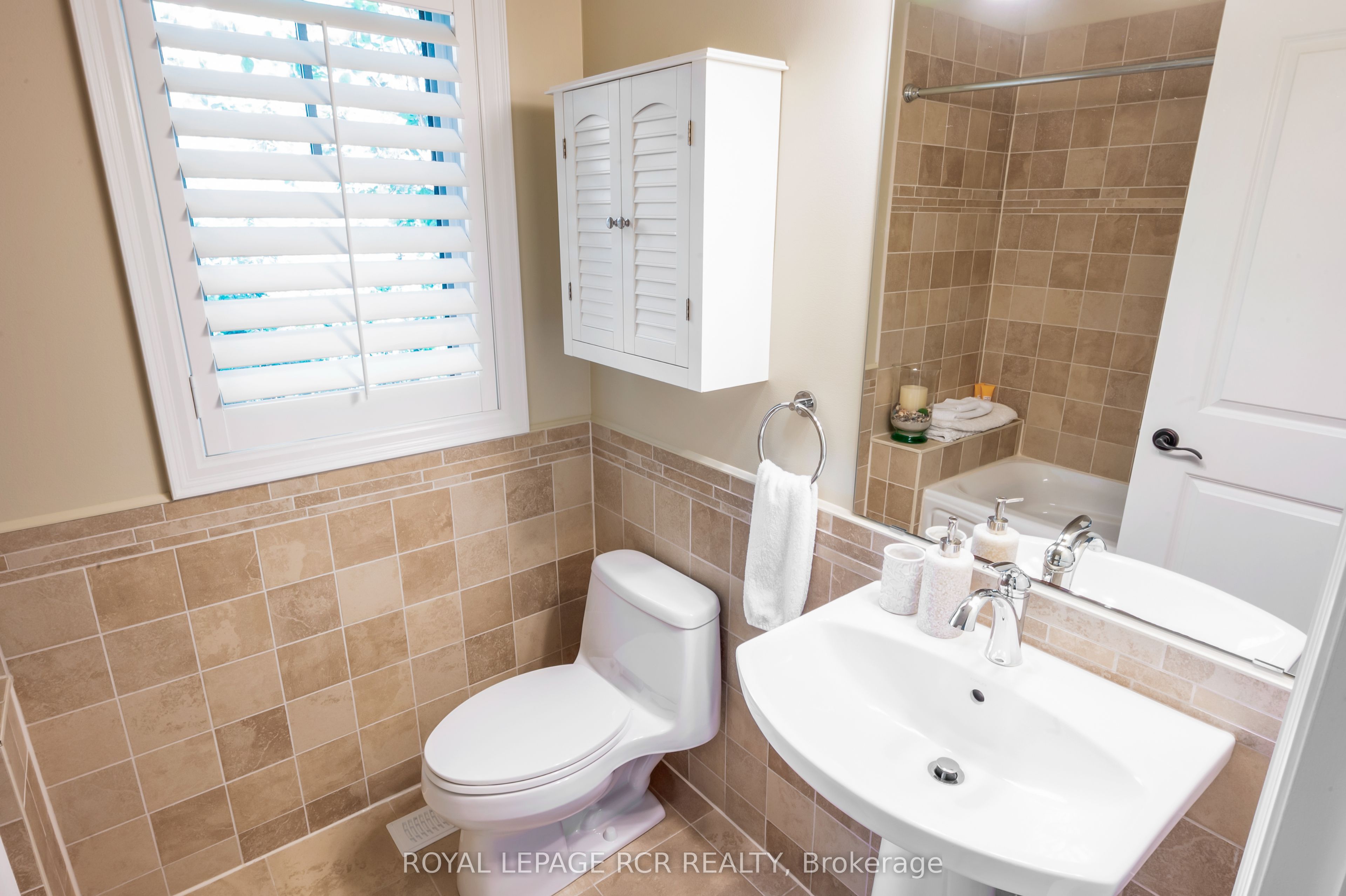 9727 Dundas Street E Property Photo 26