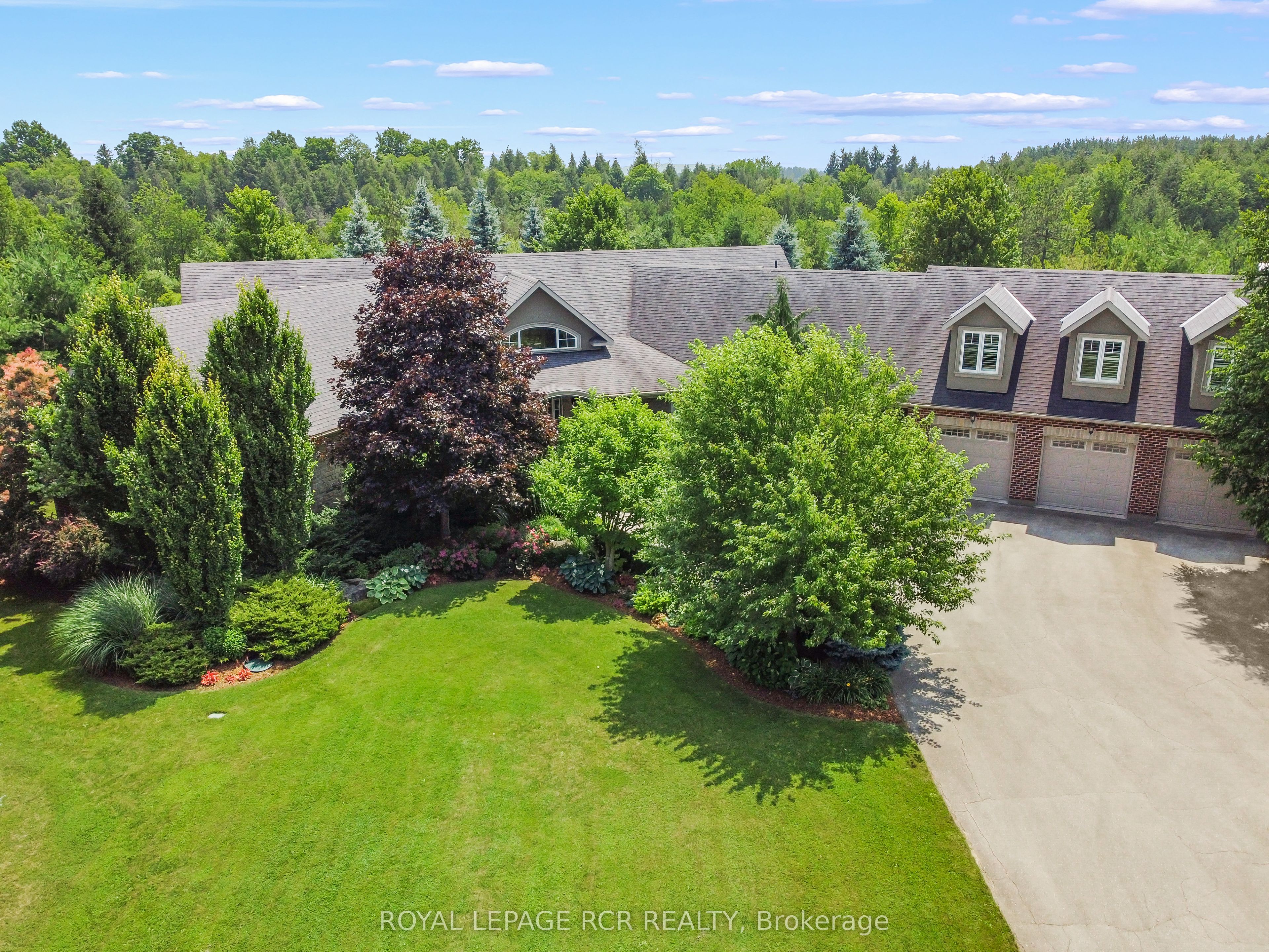 9727 Dundas Street E Property Photo 43