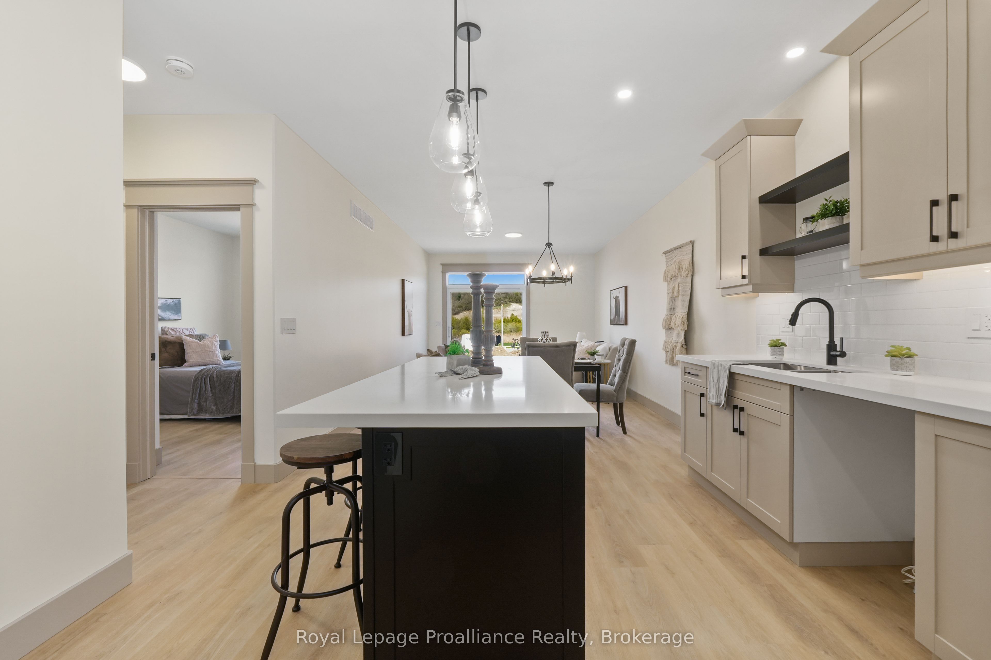 27 Hollingsworth Street Property Photo 15