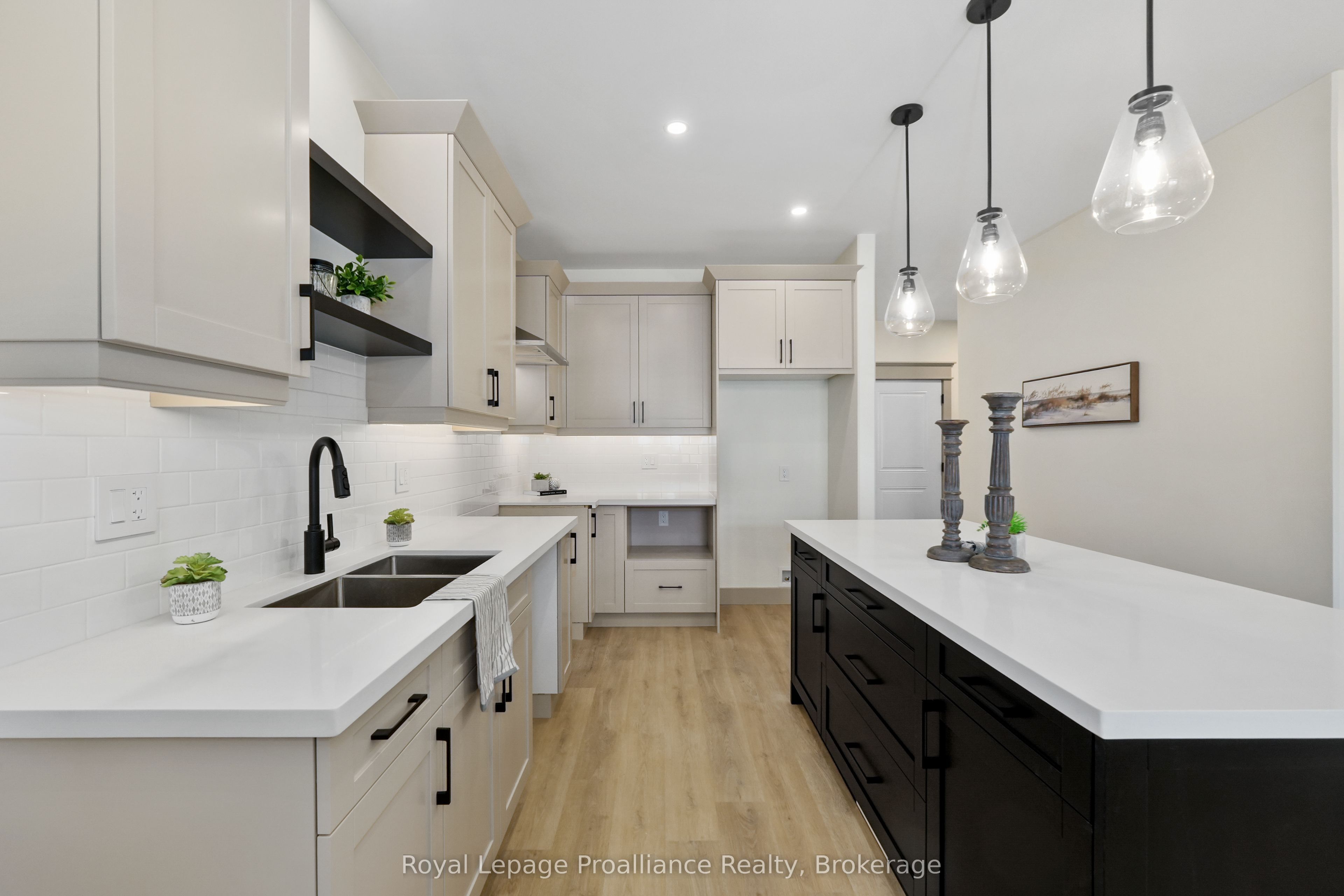 27 Hollingsworth Street Property Photo 18