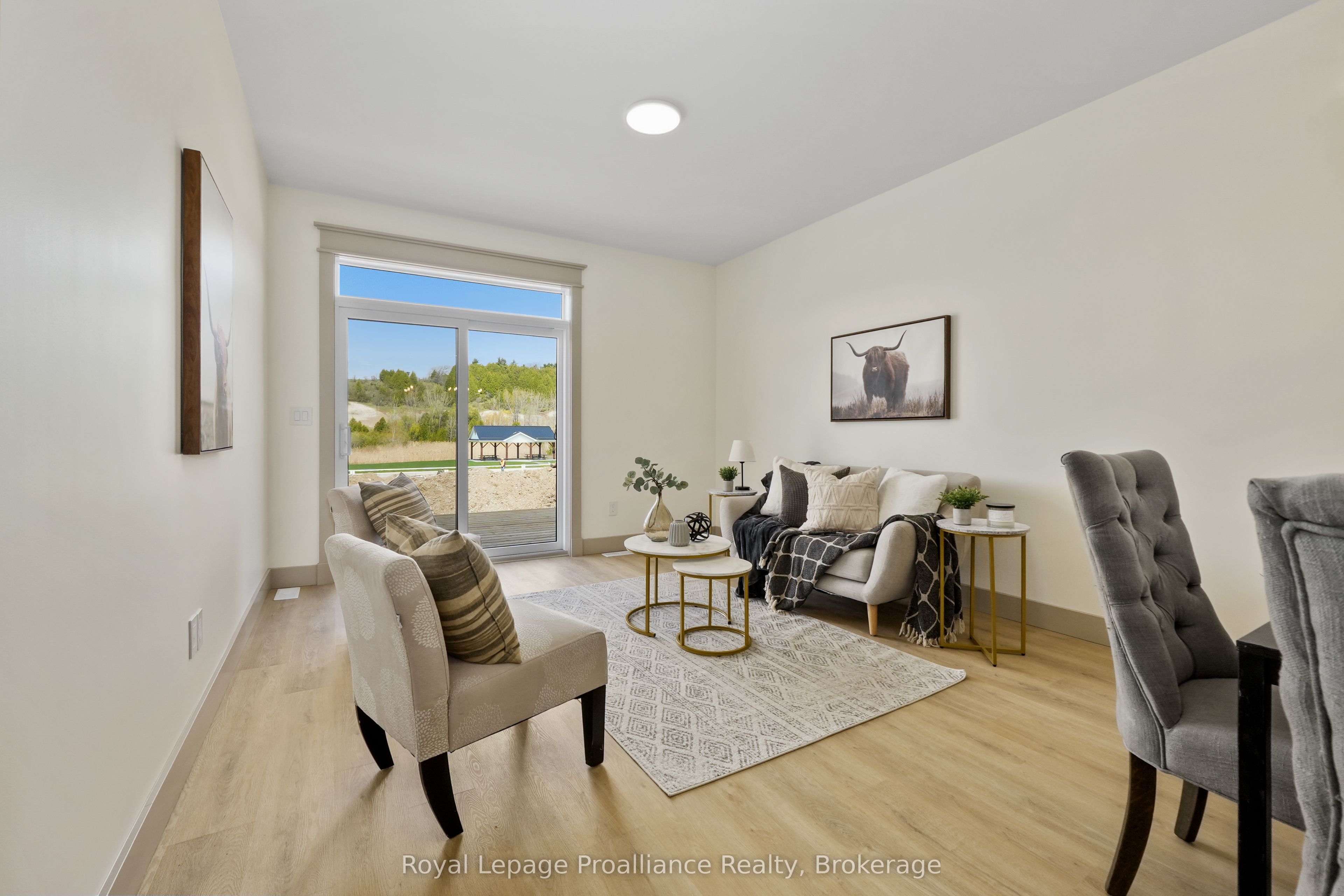 27 Hollingsworth Street Property Photo 21