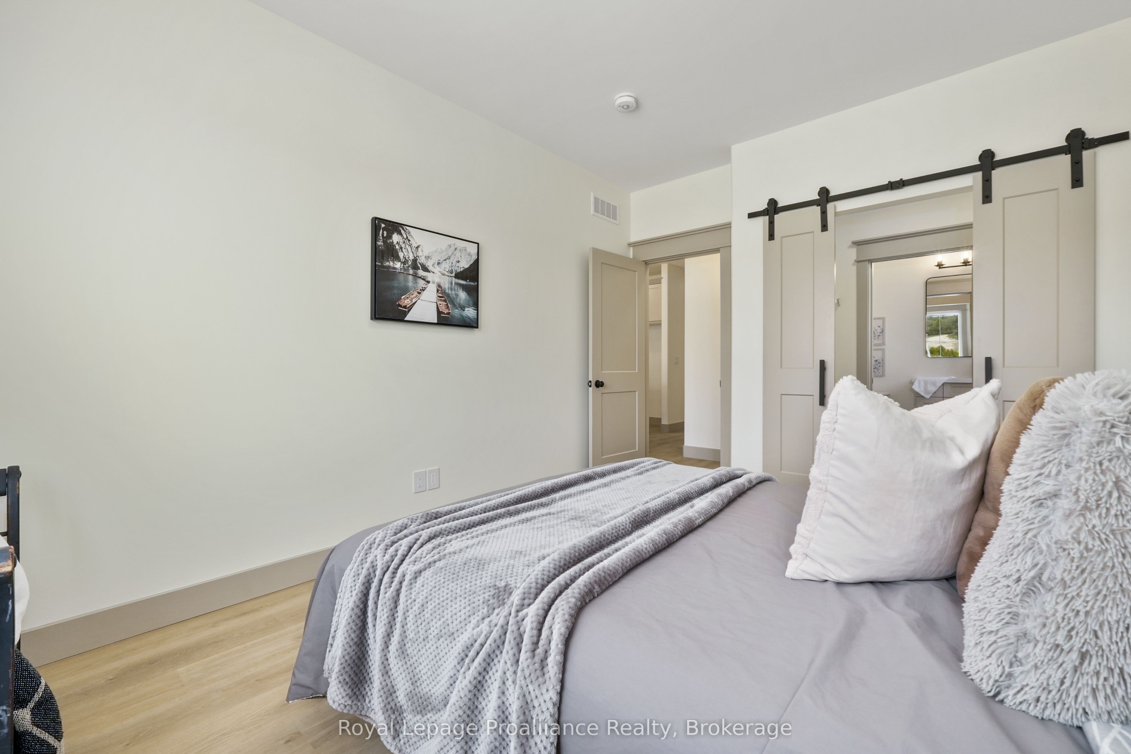 27 Hollingsworth Street Property Photo 29