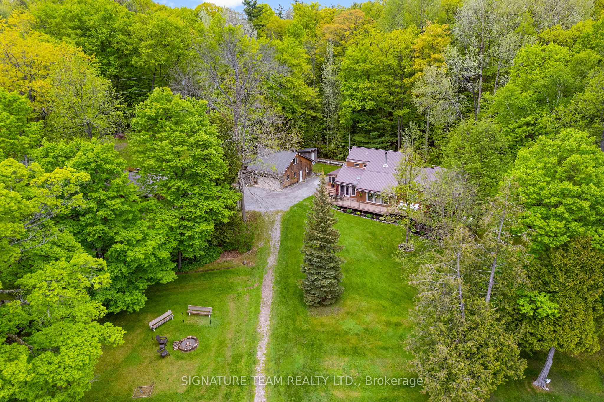 585b Two Mile Trail Property Photo 3