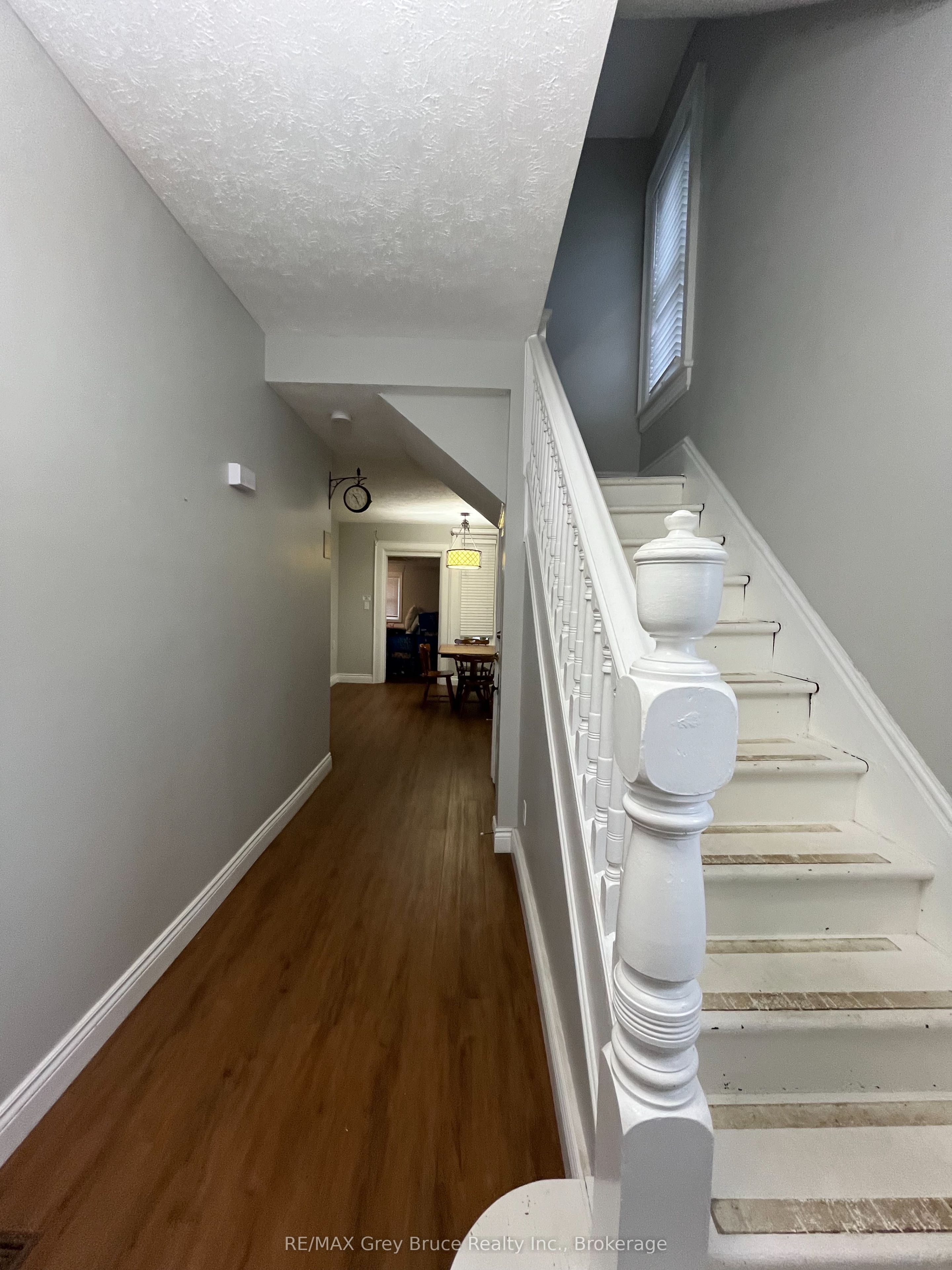 648 2nd Avenue E Property Photo 2