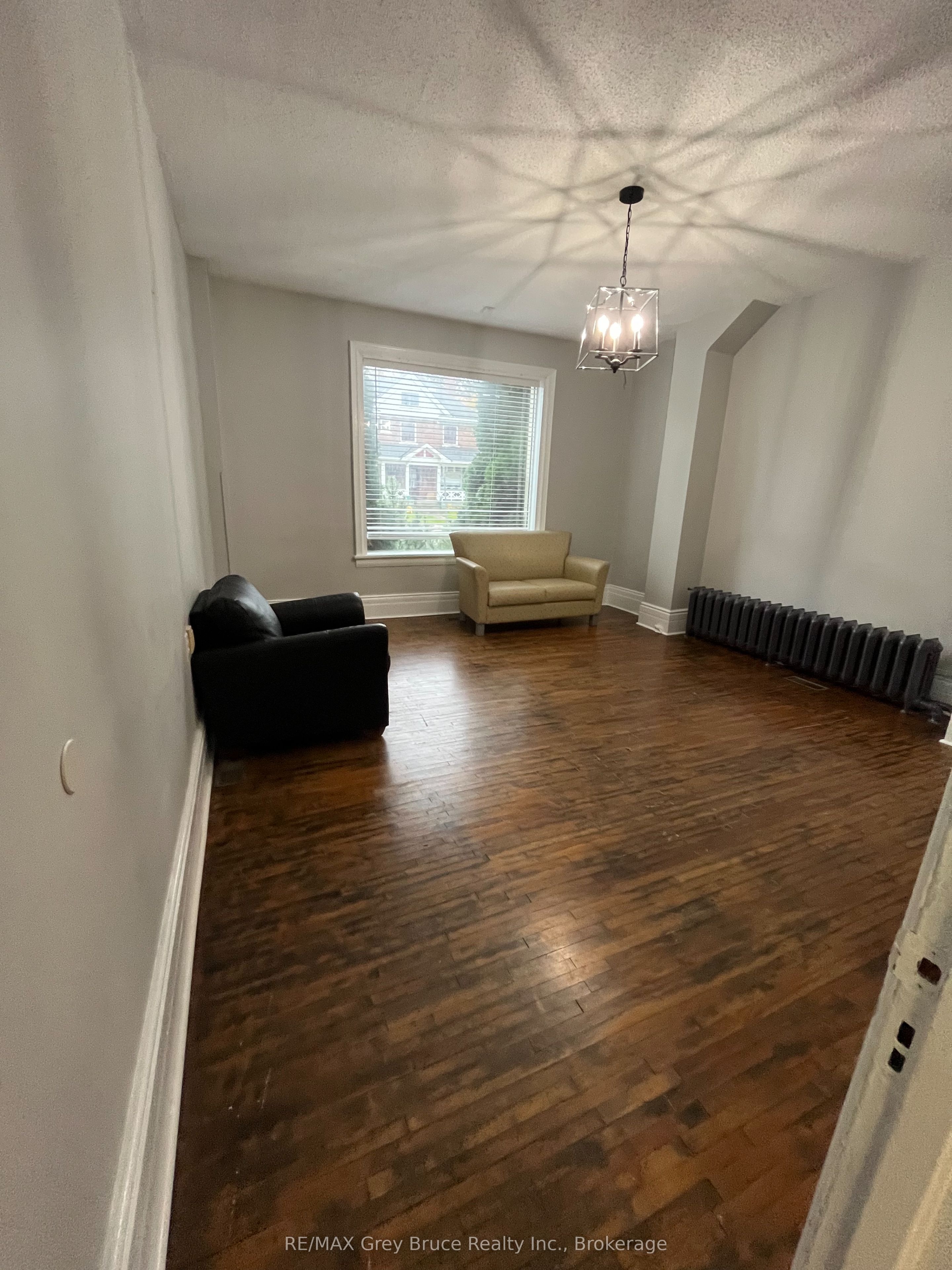 648 2nd Avenue E Property Photo 4