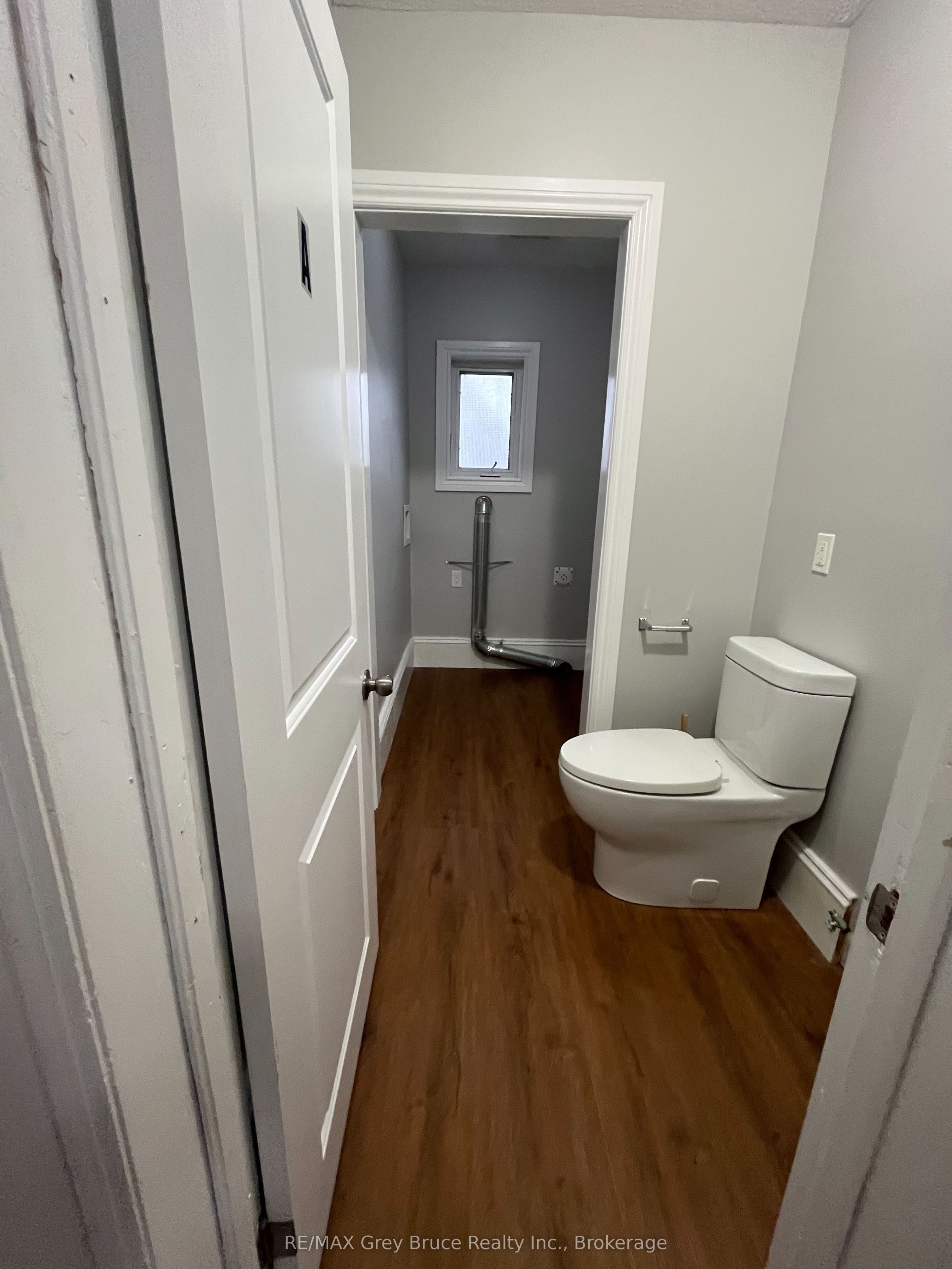648 2nd Avenue E Property Photo 10