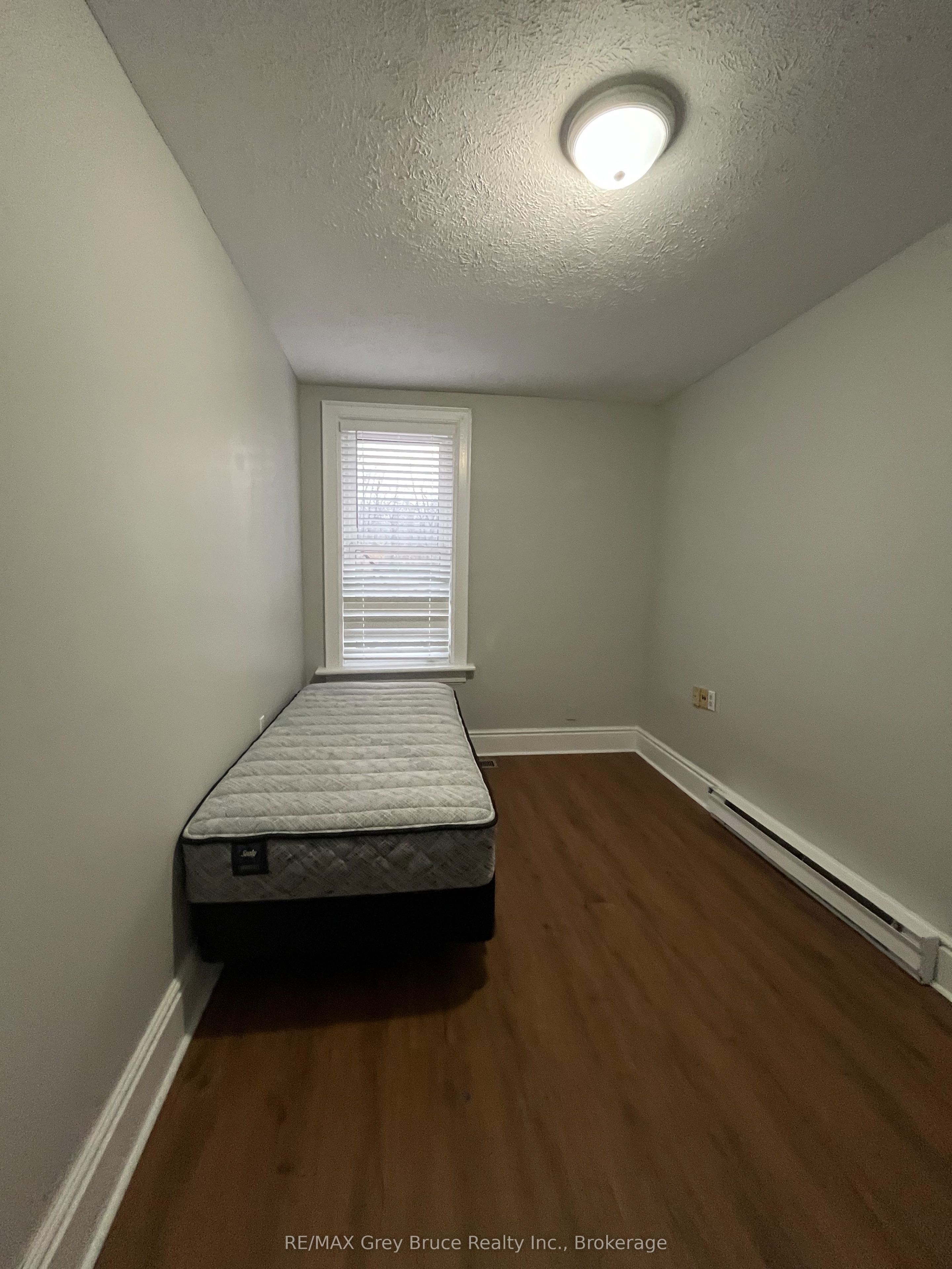 648 2nd Avenue E Property Photo 12