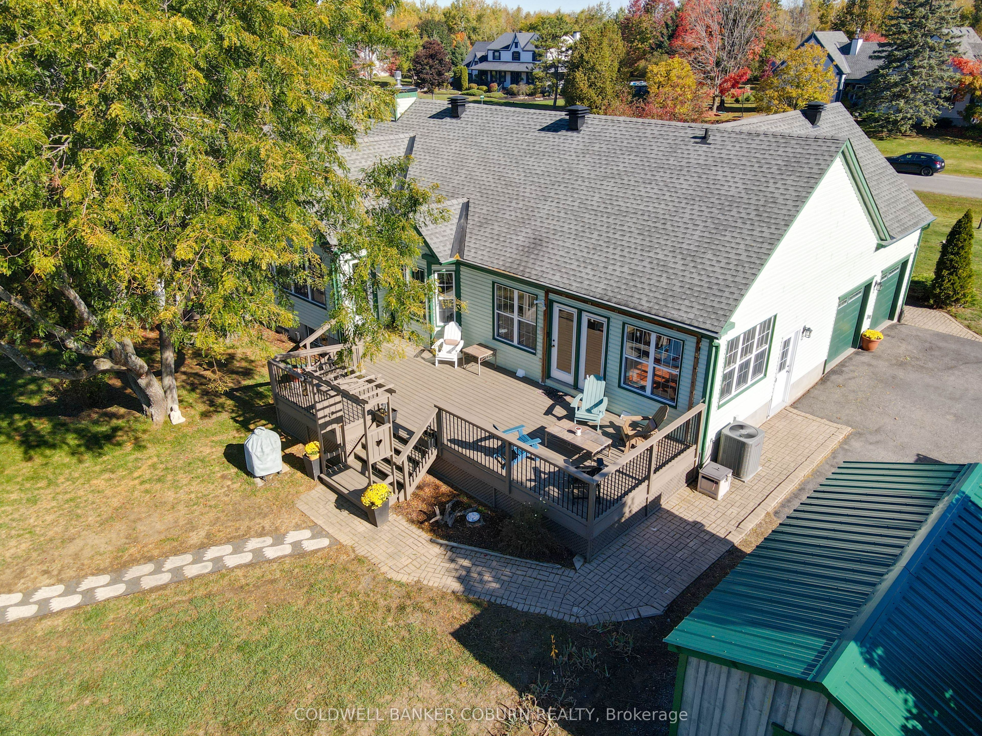 11 Kimberly Avenue Property Photo 9