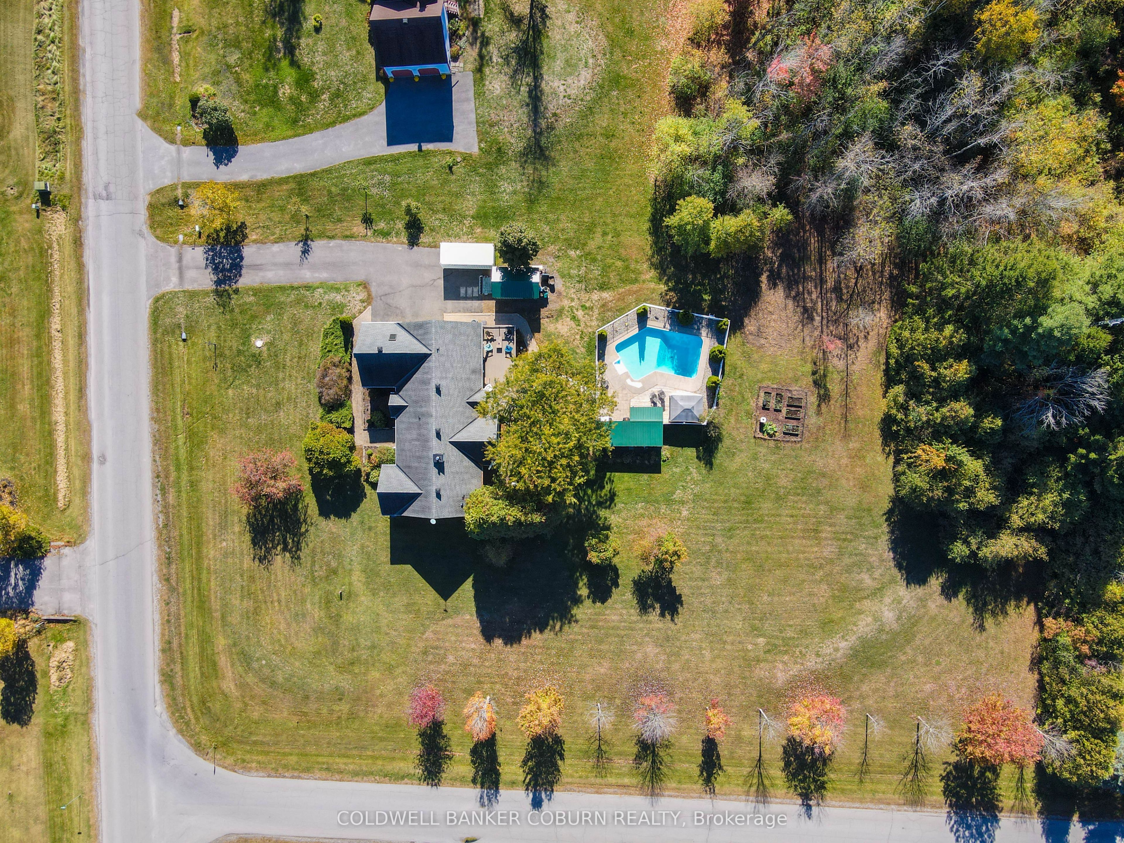 11 Kimberly Avenue Property Photo 10