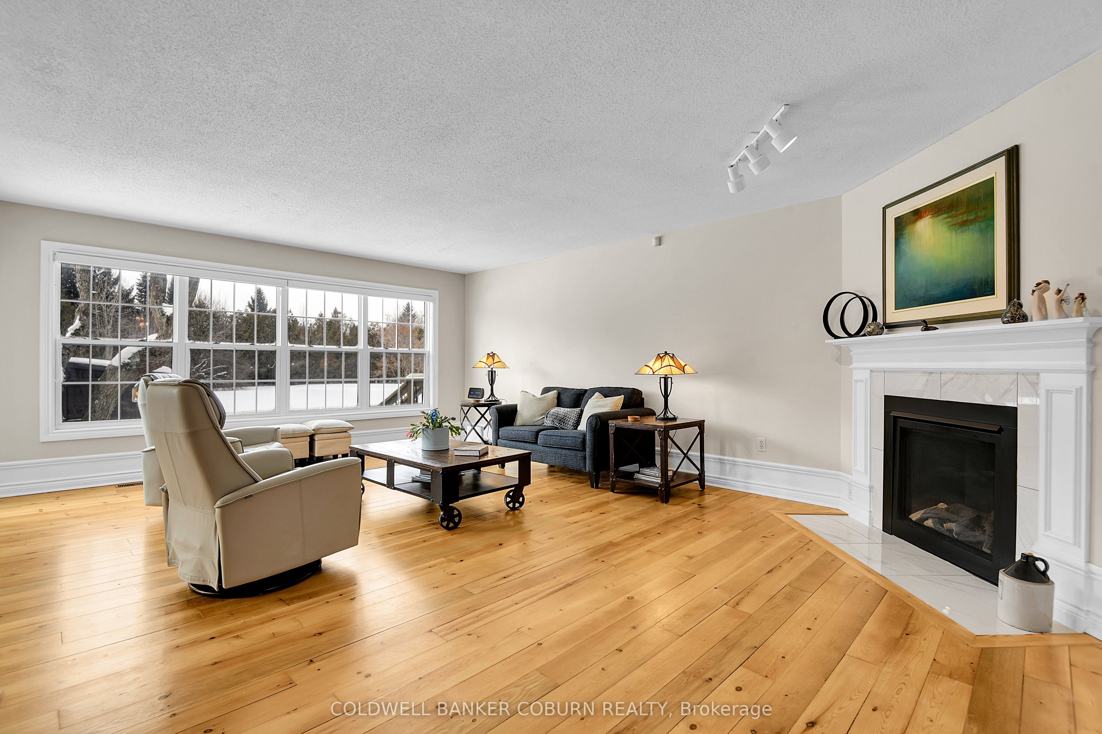 11 Kimberly Avenue Property Photo 19