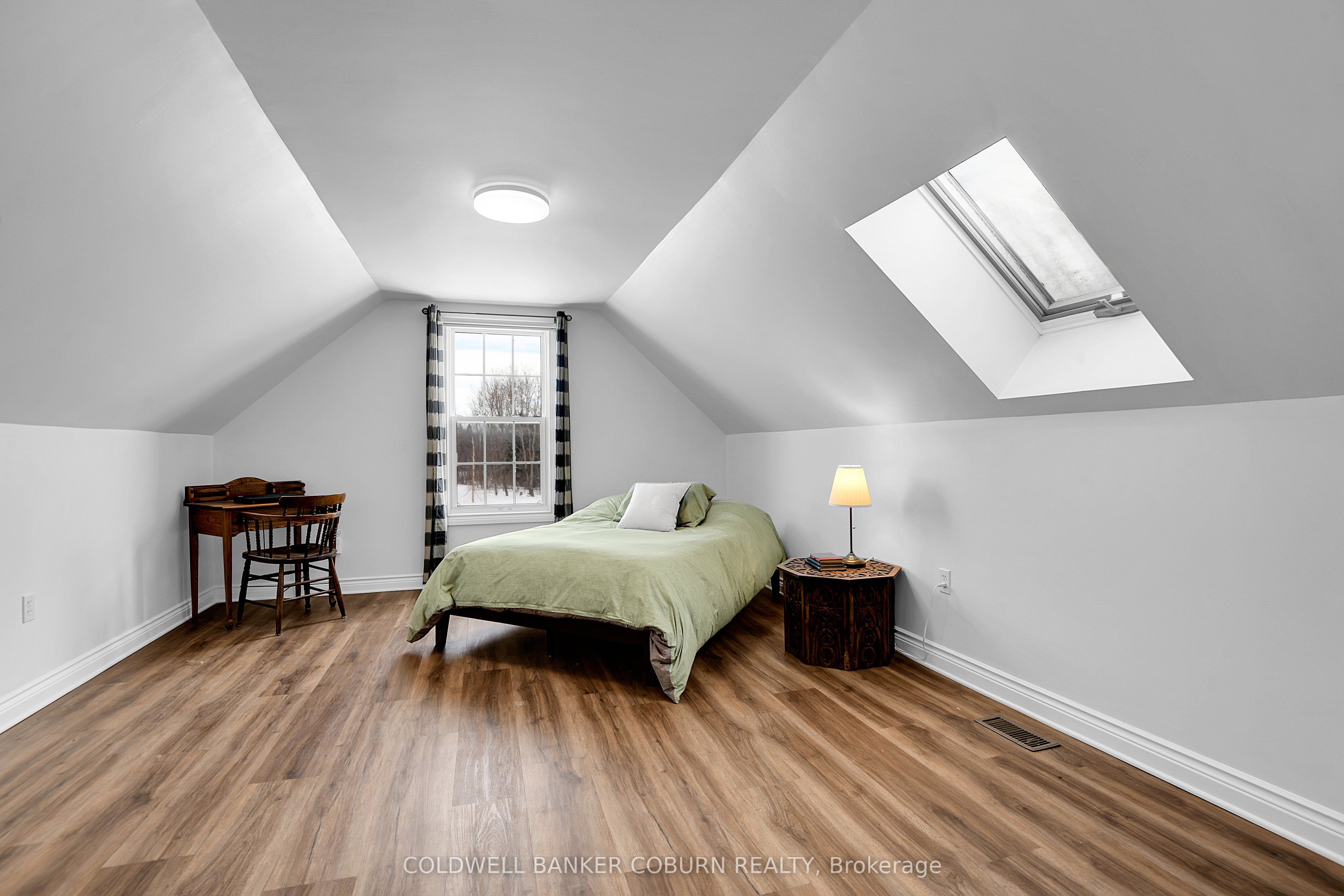 11 Kimberly Avenue Property Photo 33