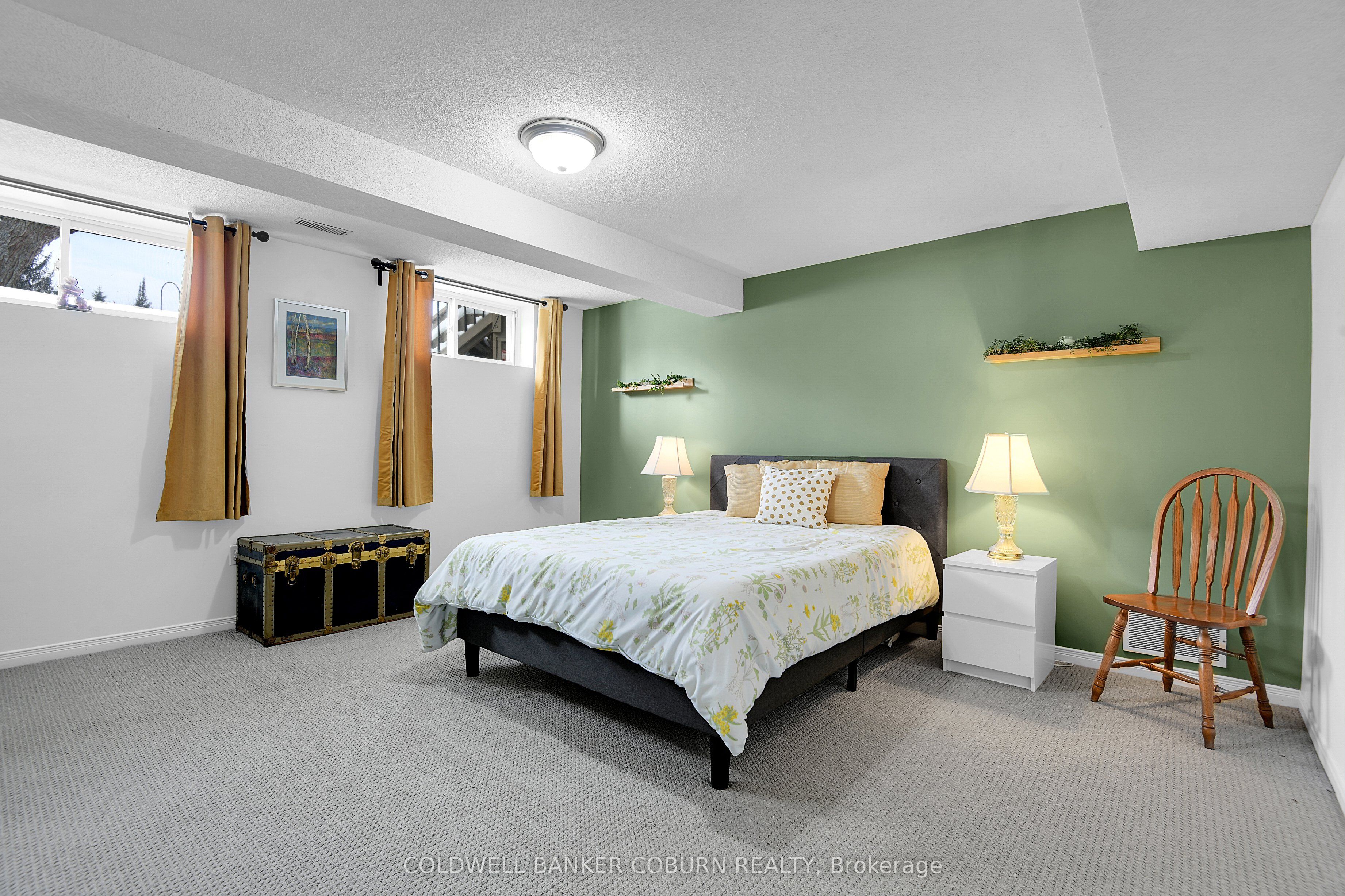 11 Kimberly Avenue Property Photo 38
