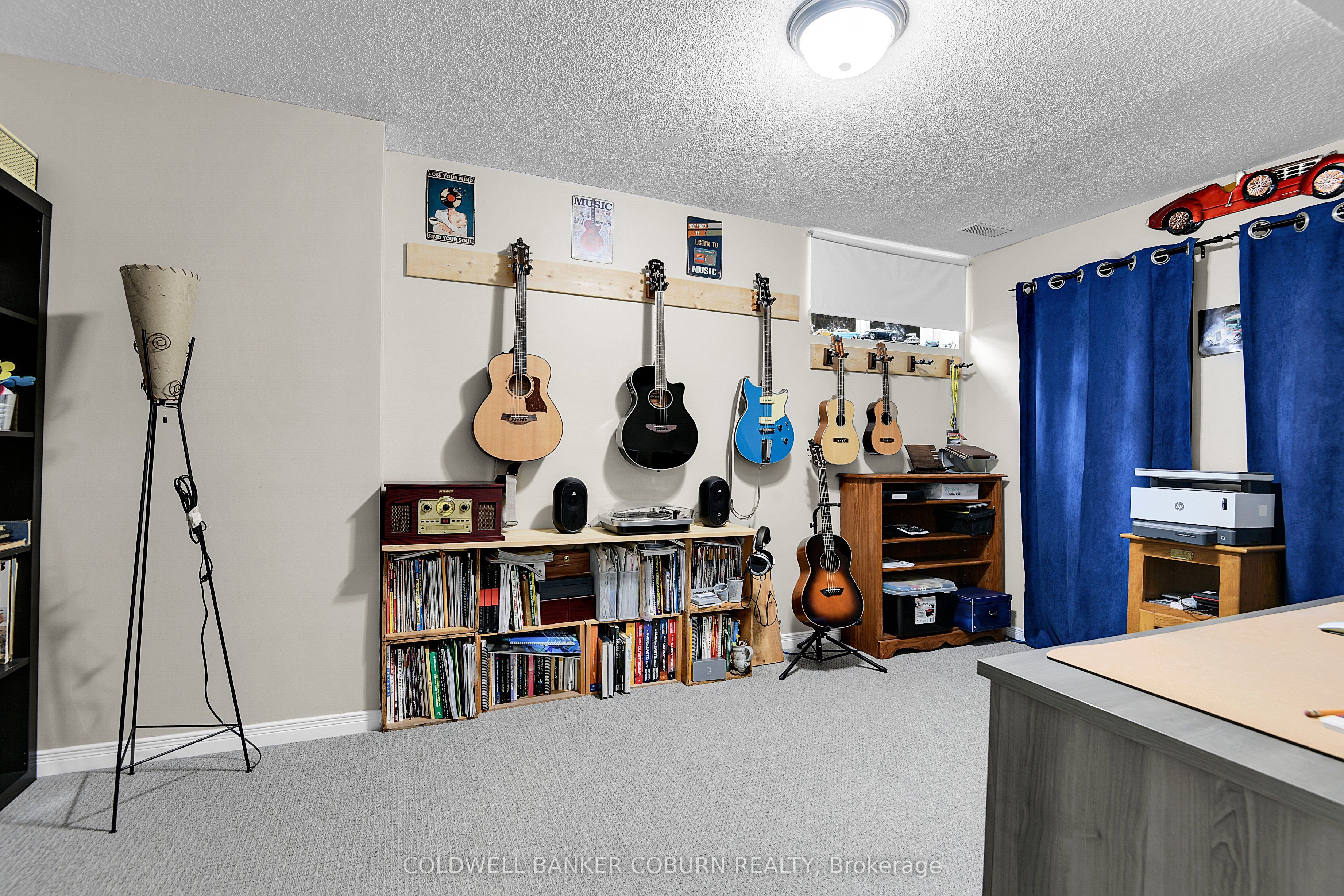11 Kimberly Avenue Property Photo 39
