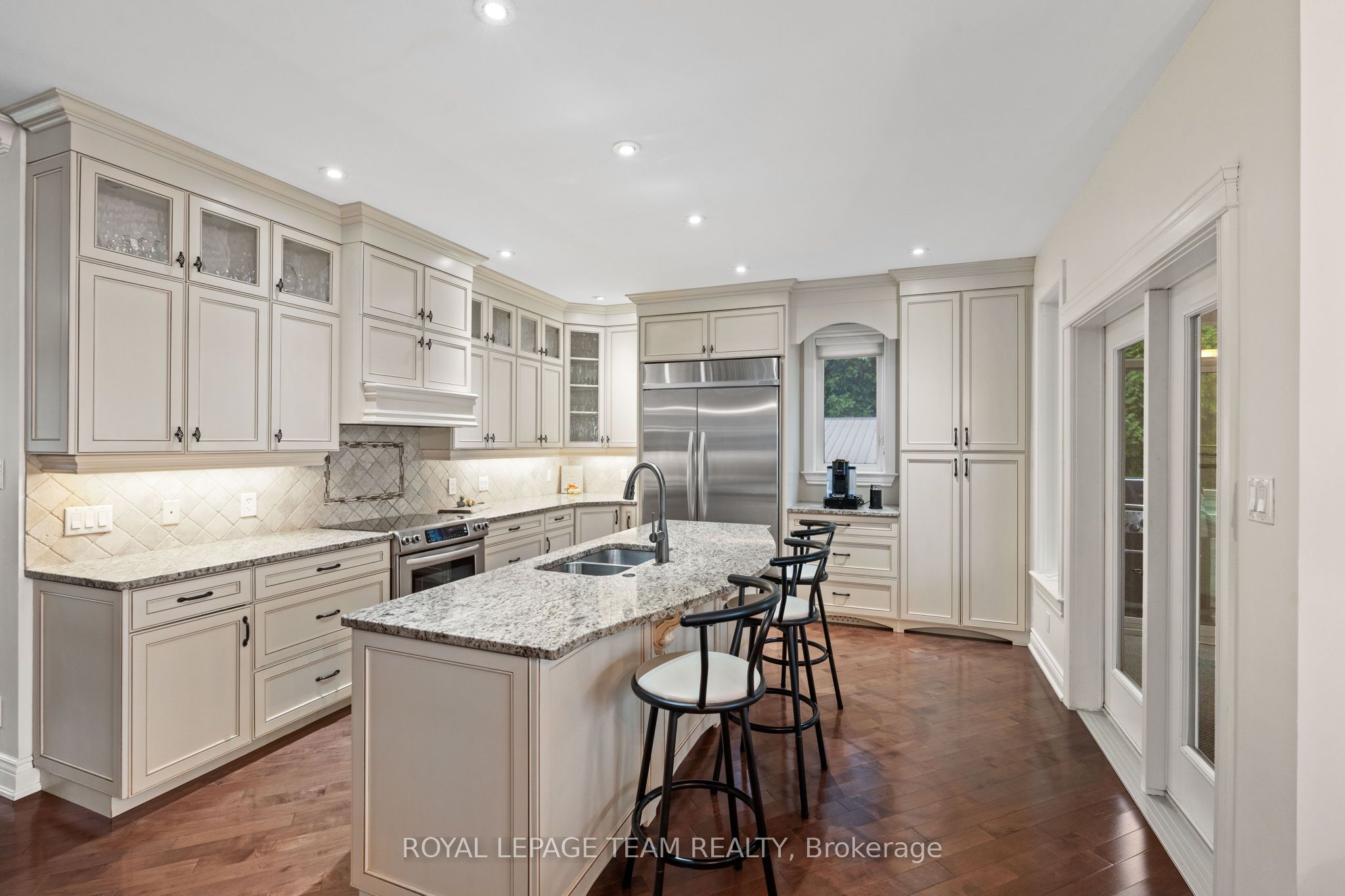 330 Gardiner Shore Road Property Photo 6