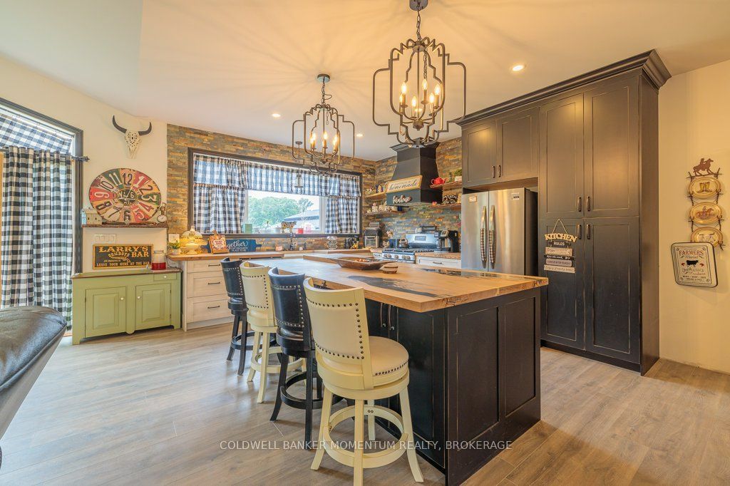 2848 Mountain Road Property Photo 11