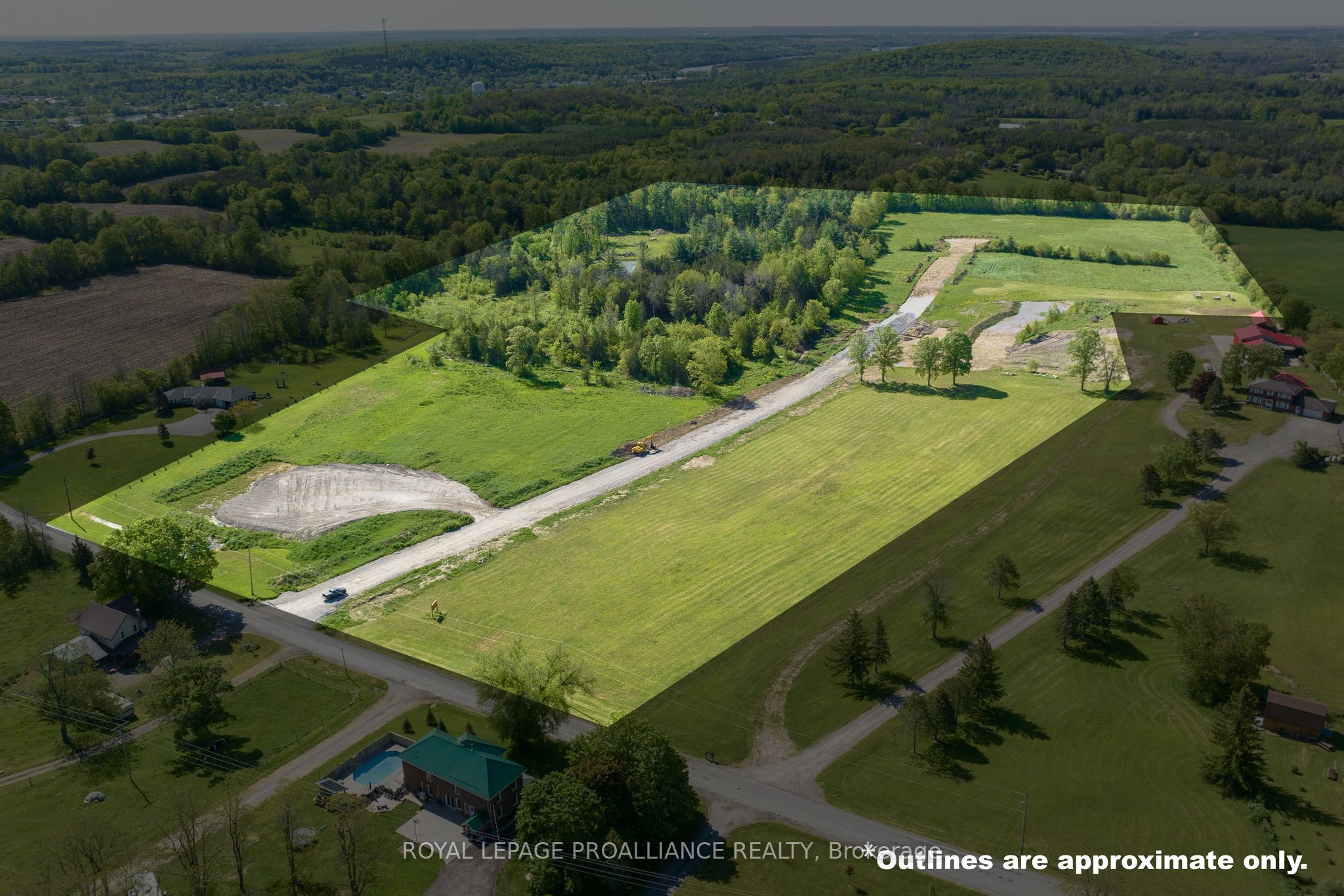 6 Berend Court Property Photo 4