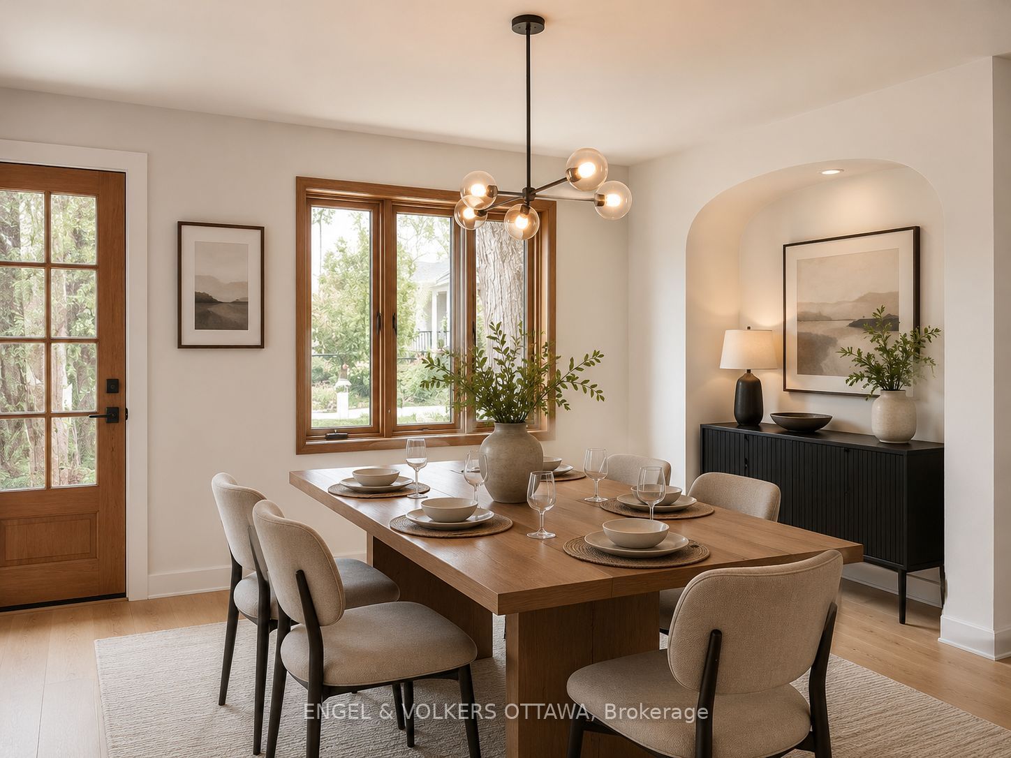 97 Marlowe Crescent Property Photo 3