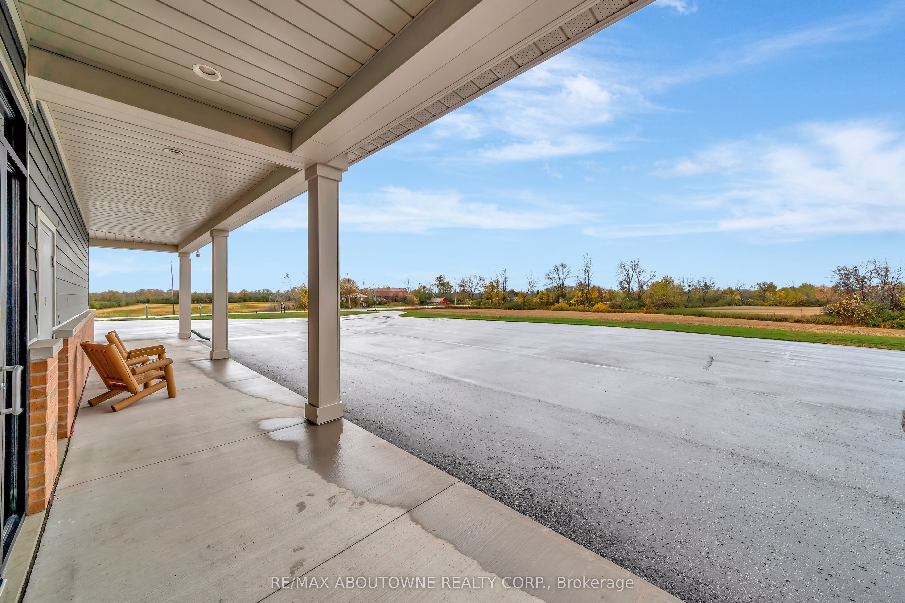 842 Hamilton Road Property Photo 10