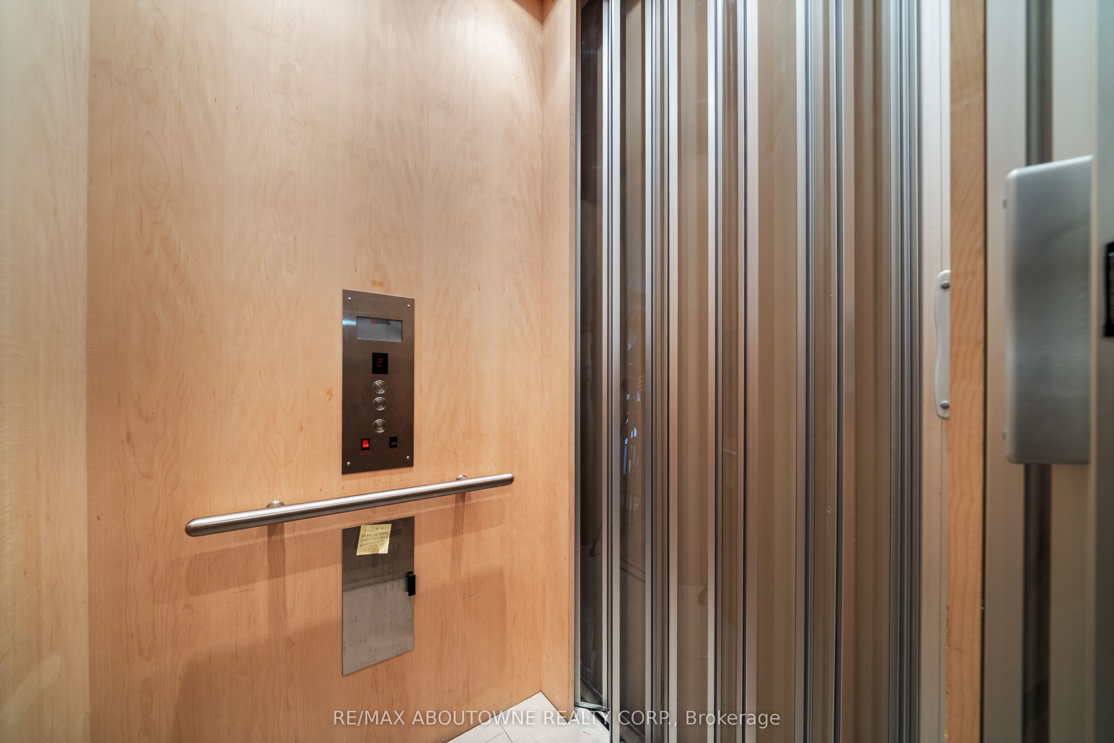842 Hamilton Road Property Photo 12