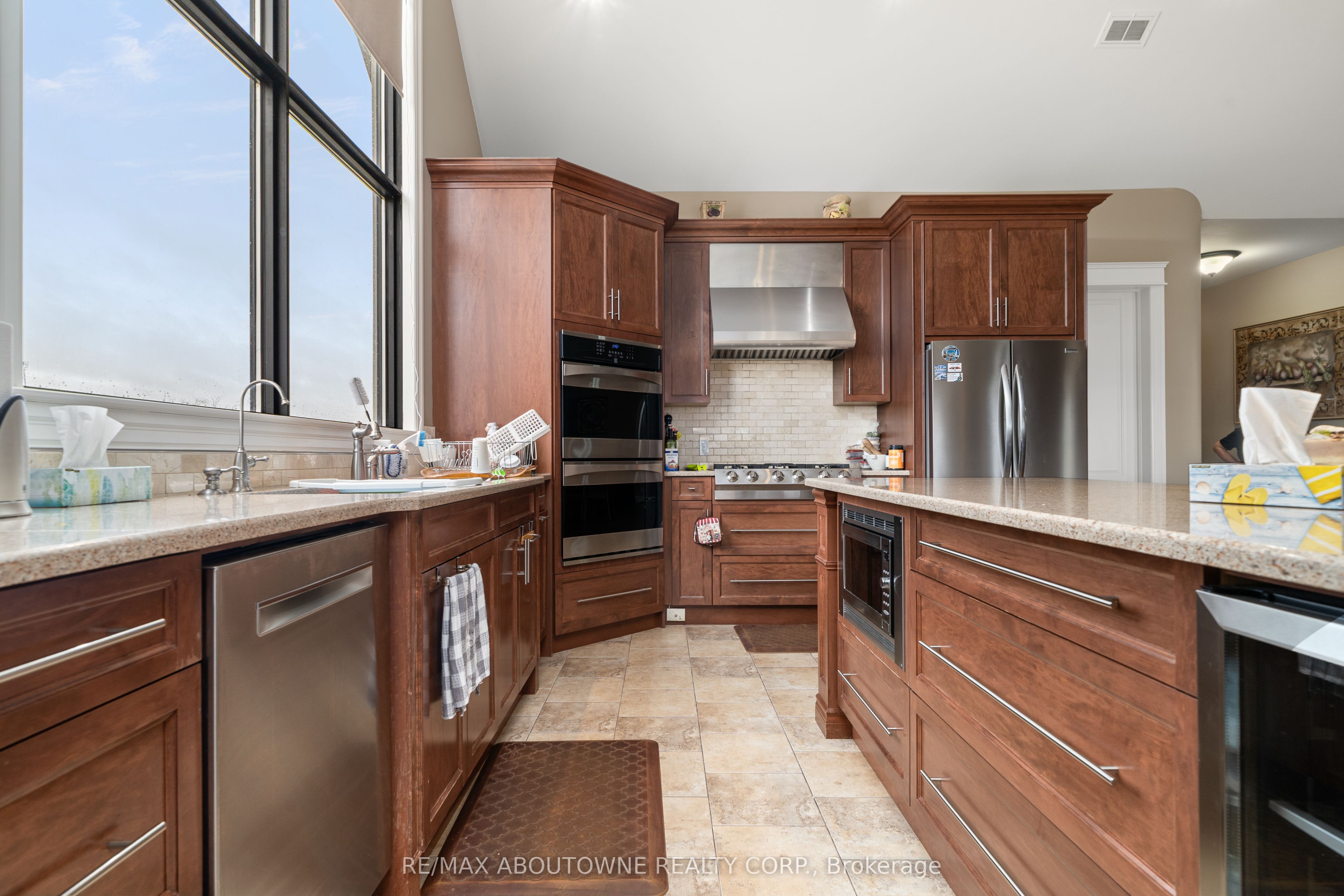 842 Hamilton Road Property Photo 13