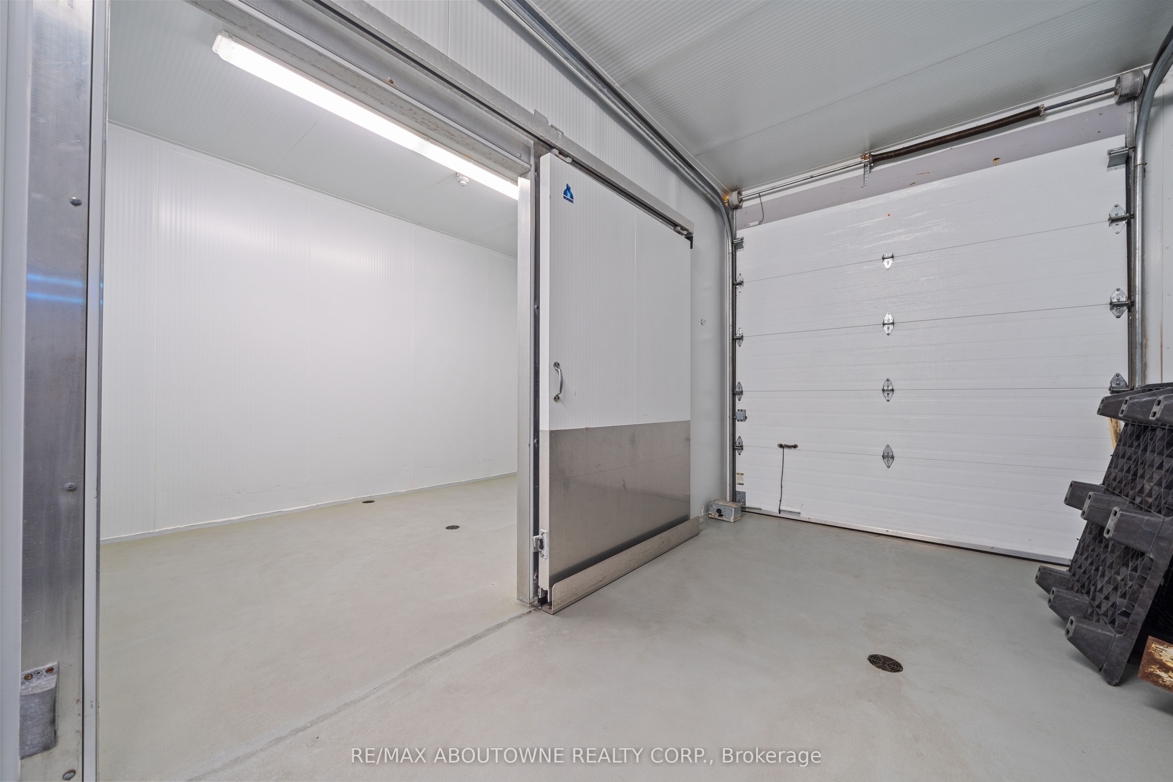 842 Hamilton Road Property Photo 23